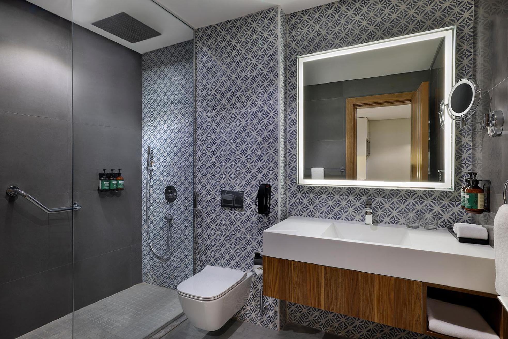Studio Suite - Photo 5