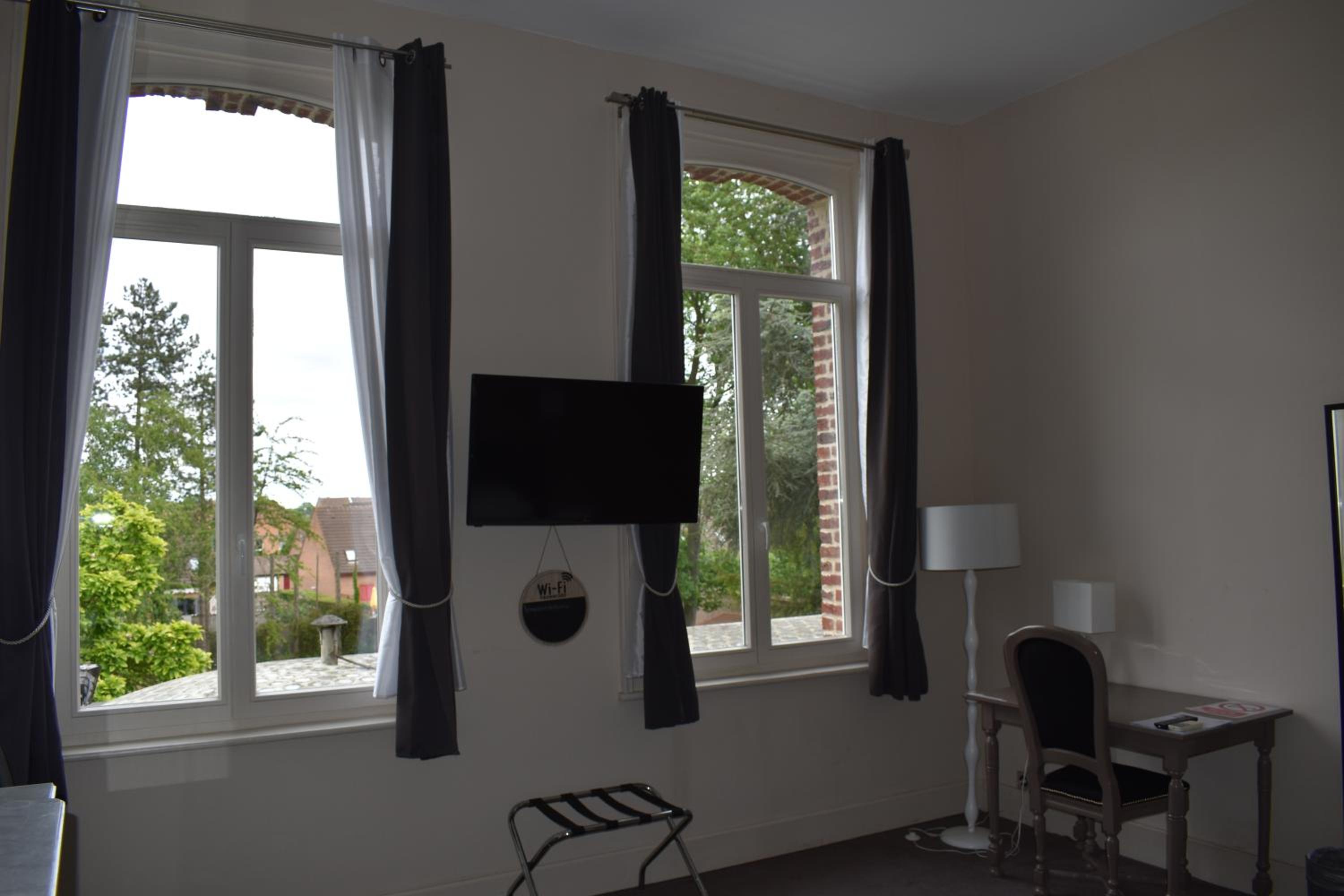 Double Room with Garden View - Photo 4
