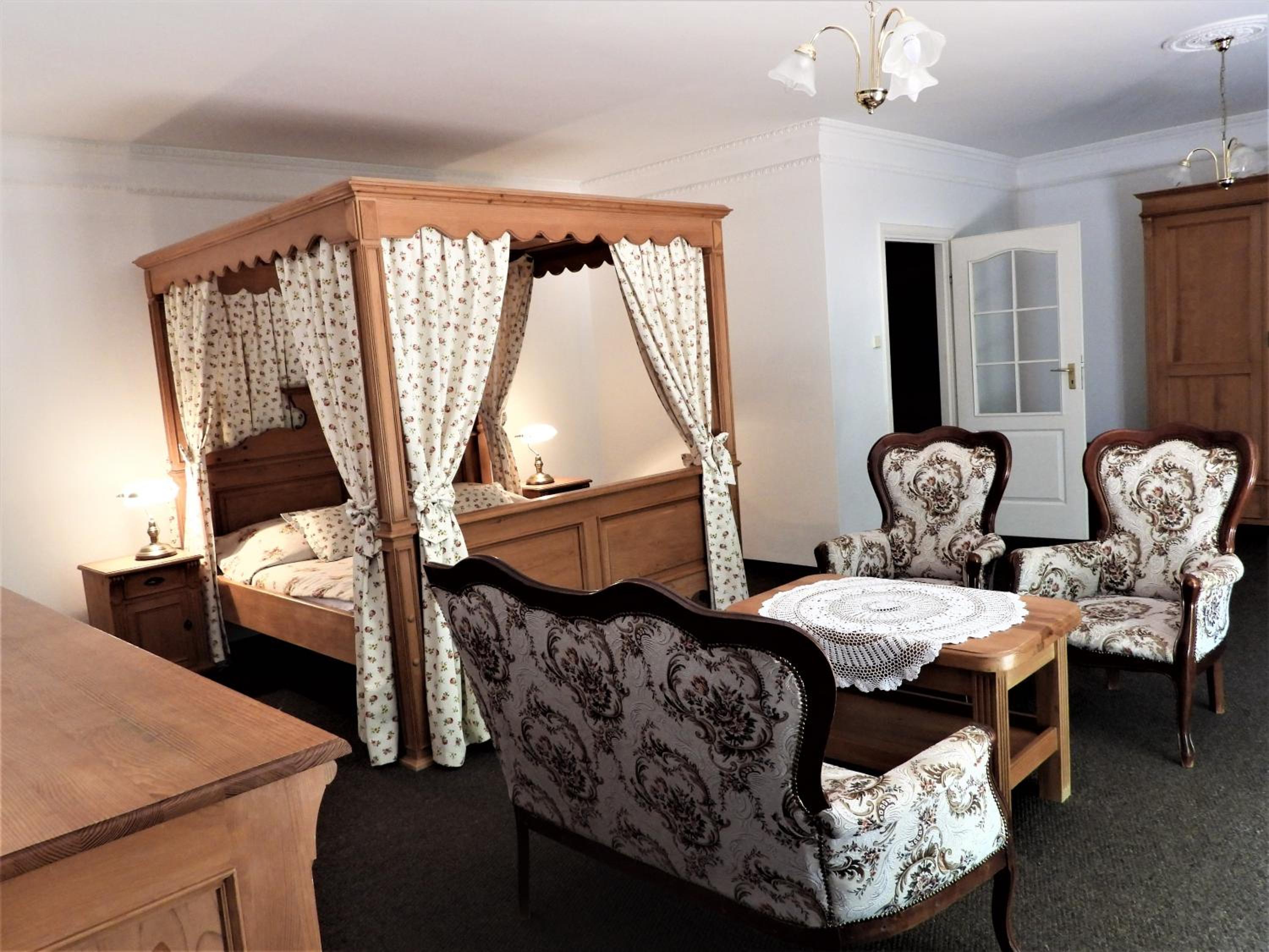 Studio Apartment photo 2