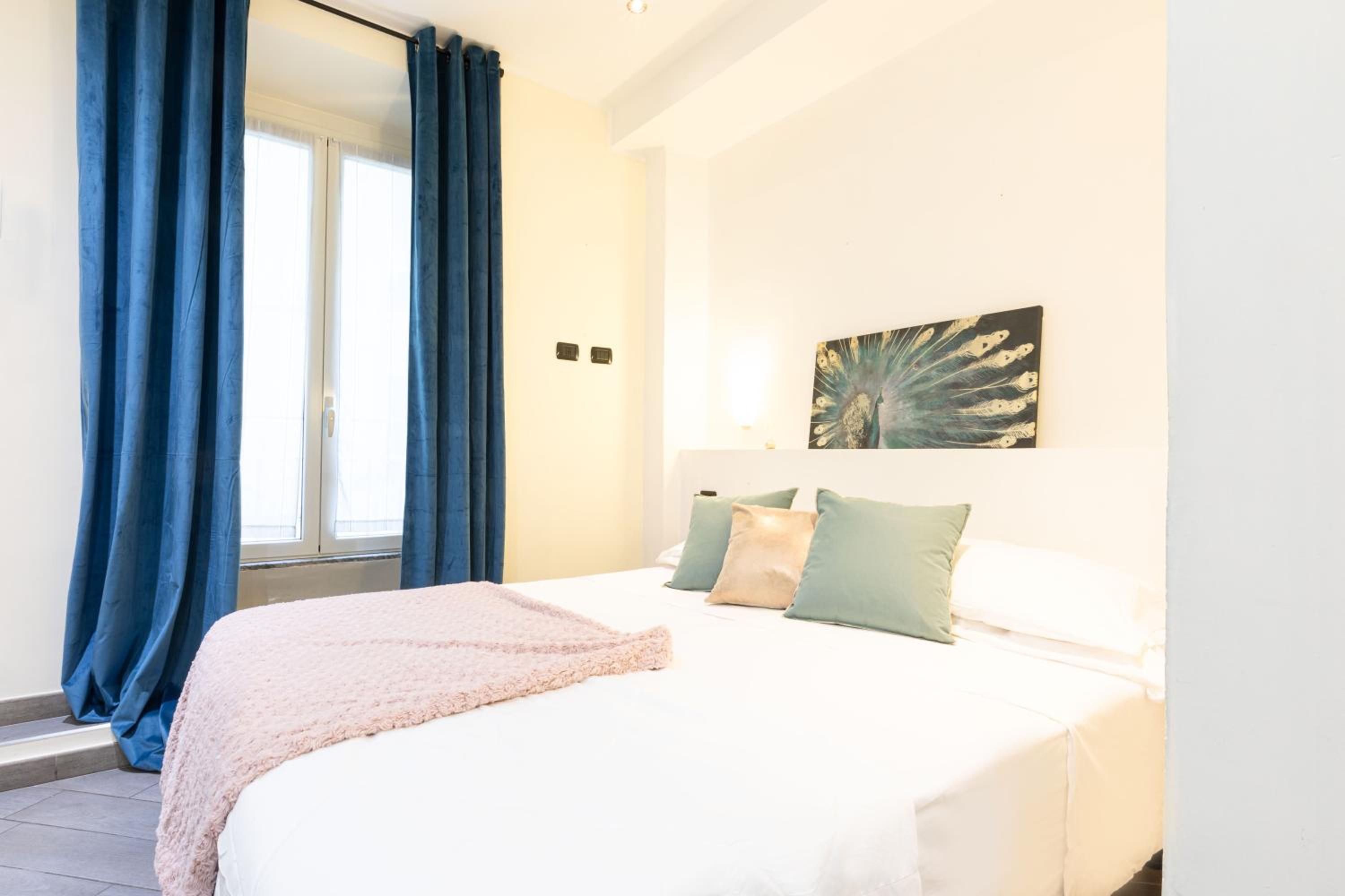 Small Double or Twin Room photo 3