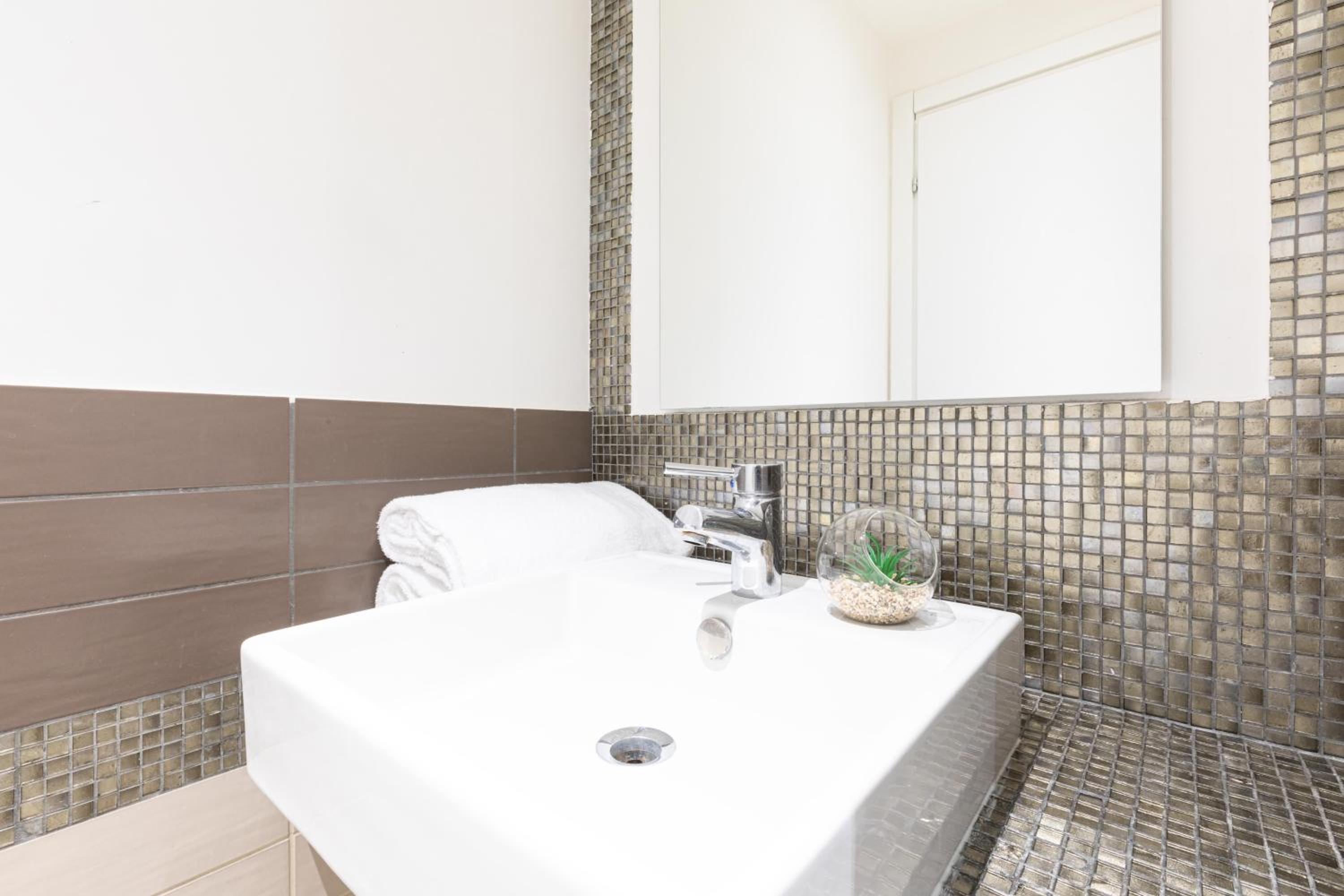 Small Double Or Twin Room photo 3