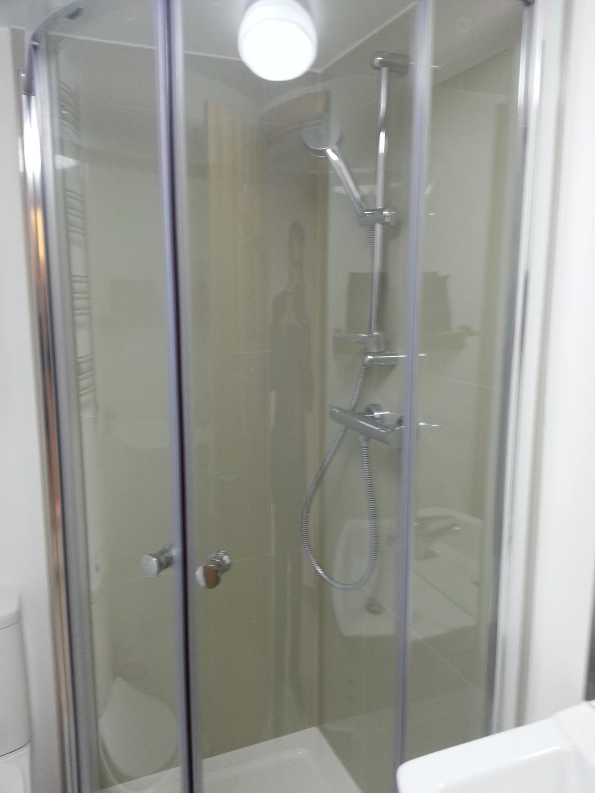 Basic Triple Room photo 2