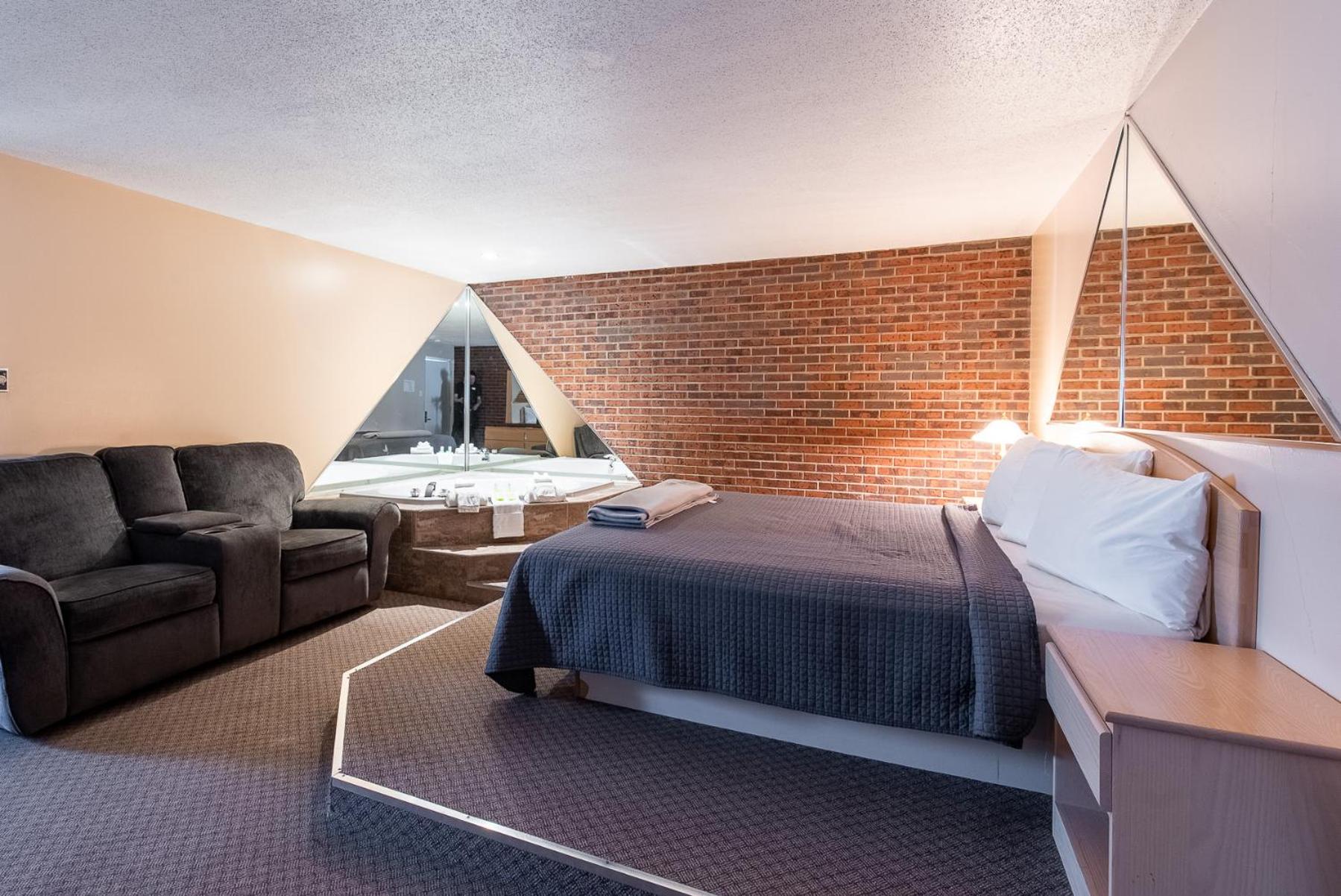 Standard Suite photo 2