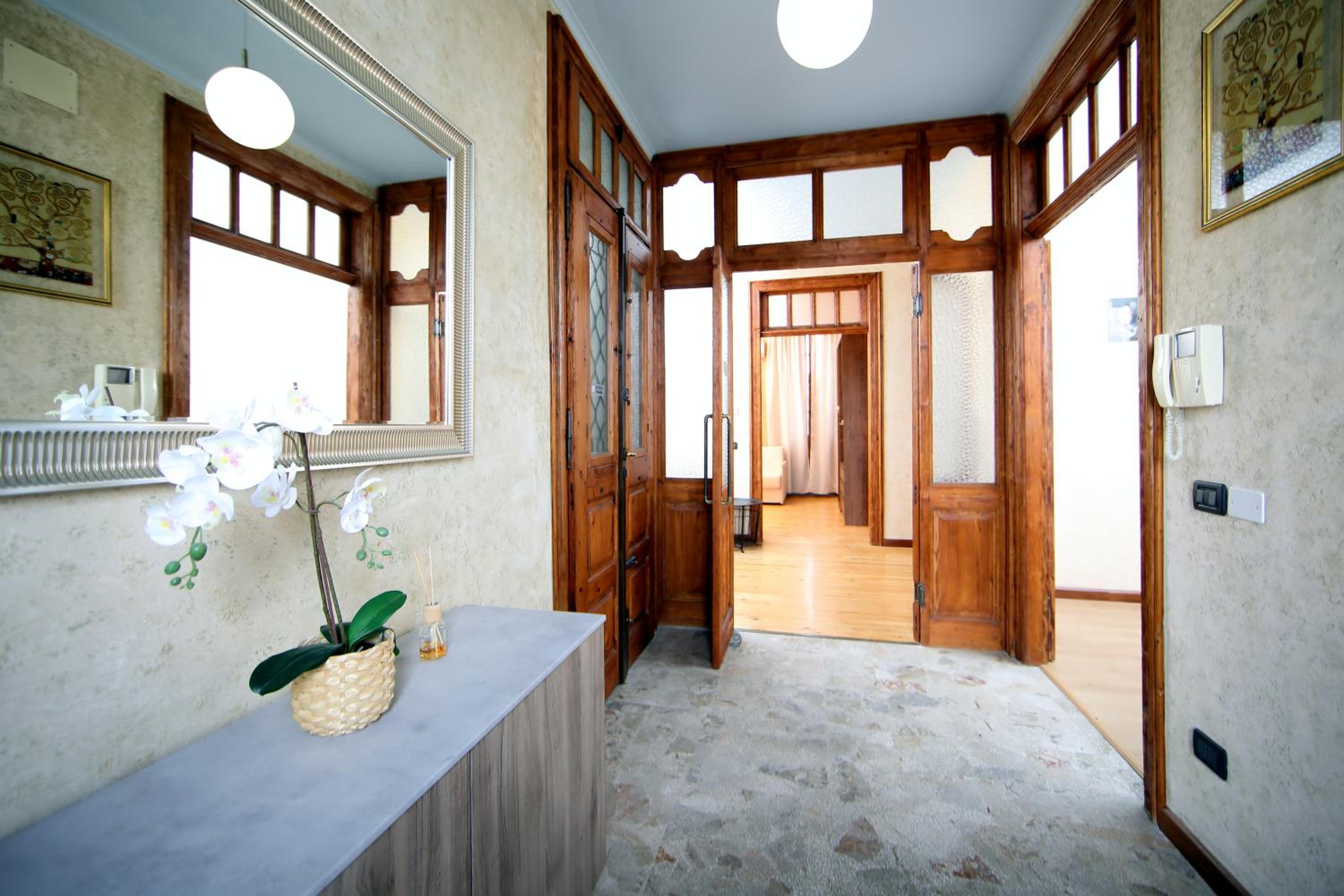 Two-Bedroom Apartment with Terrace - Photo 3