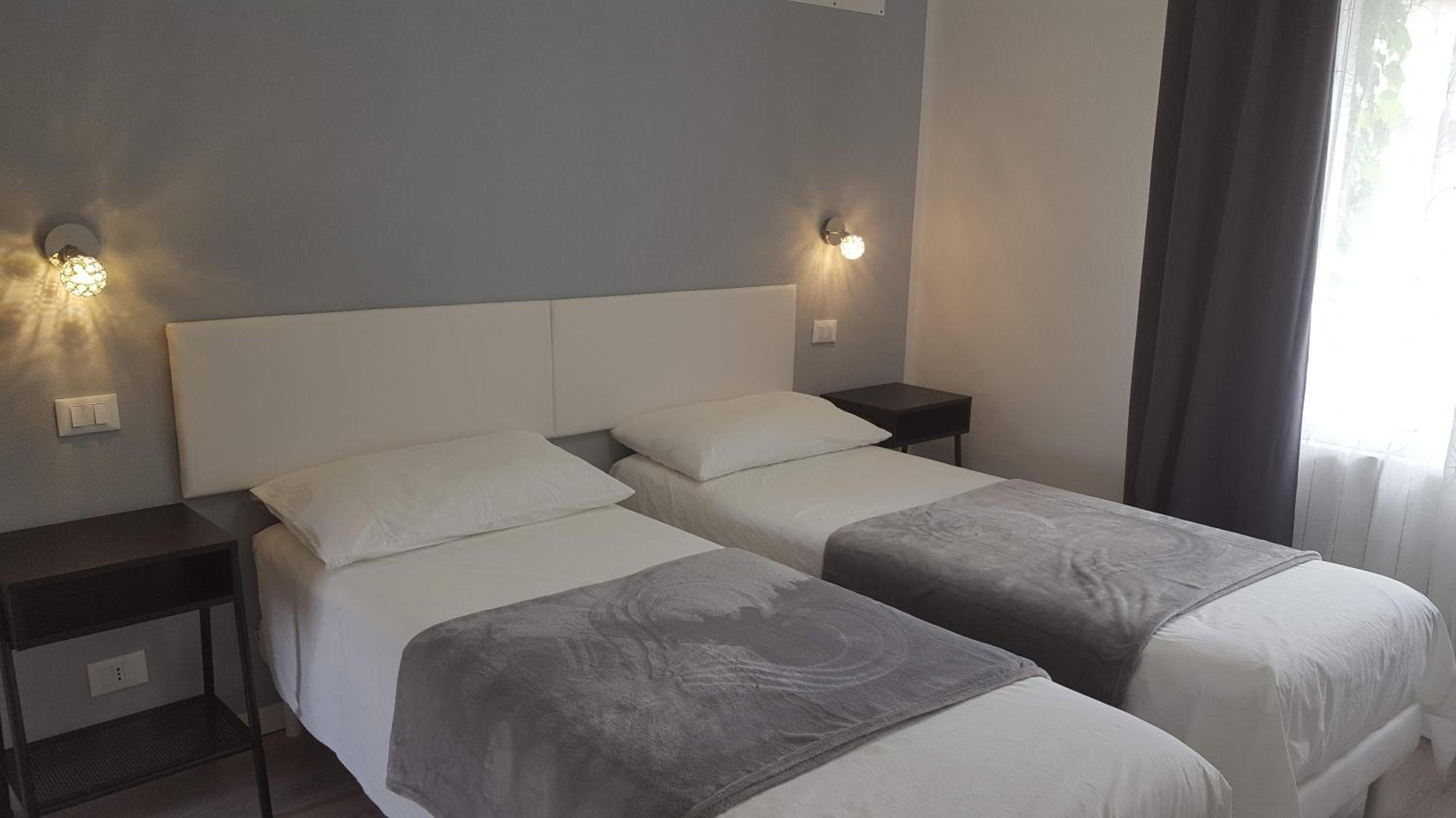Double or Twin Room photo 1