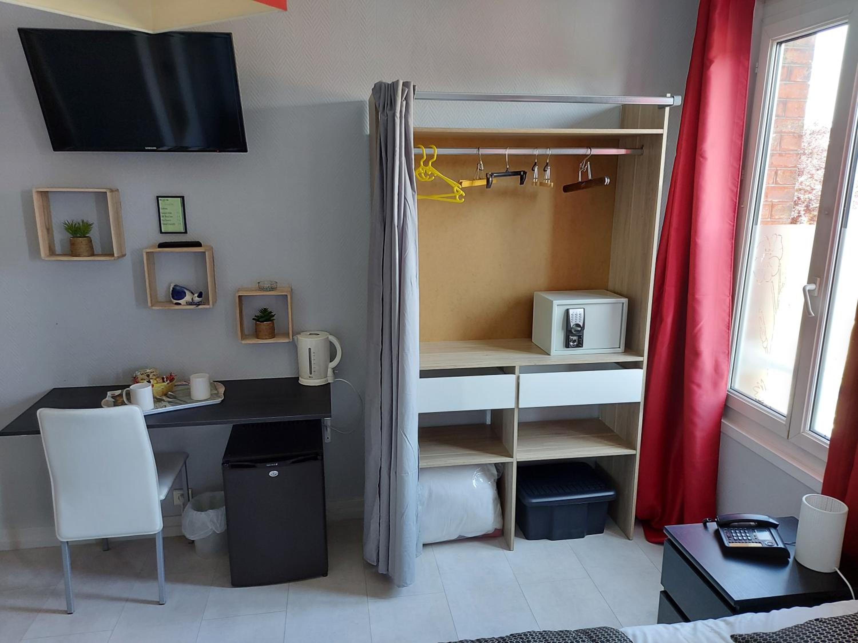 Double Room (1 - 2 Adults) - Photo 30