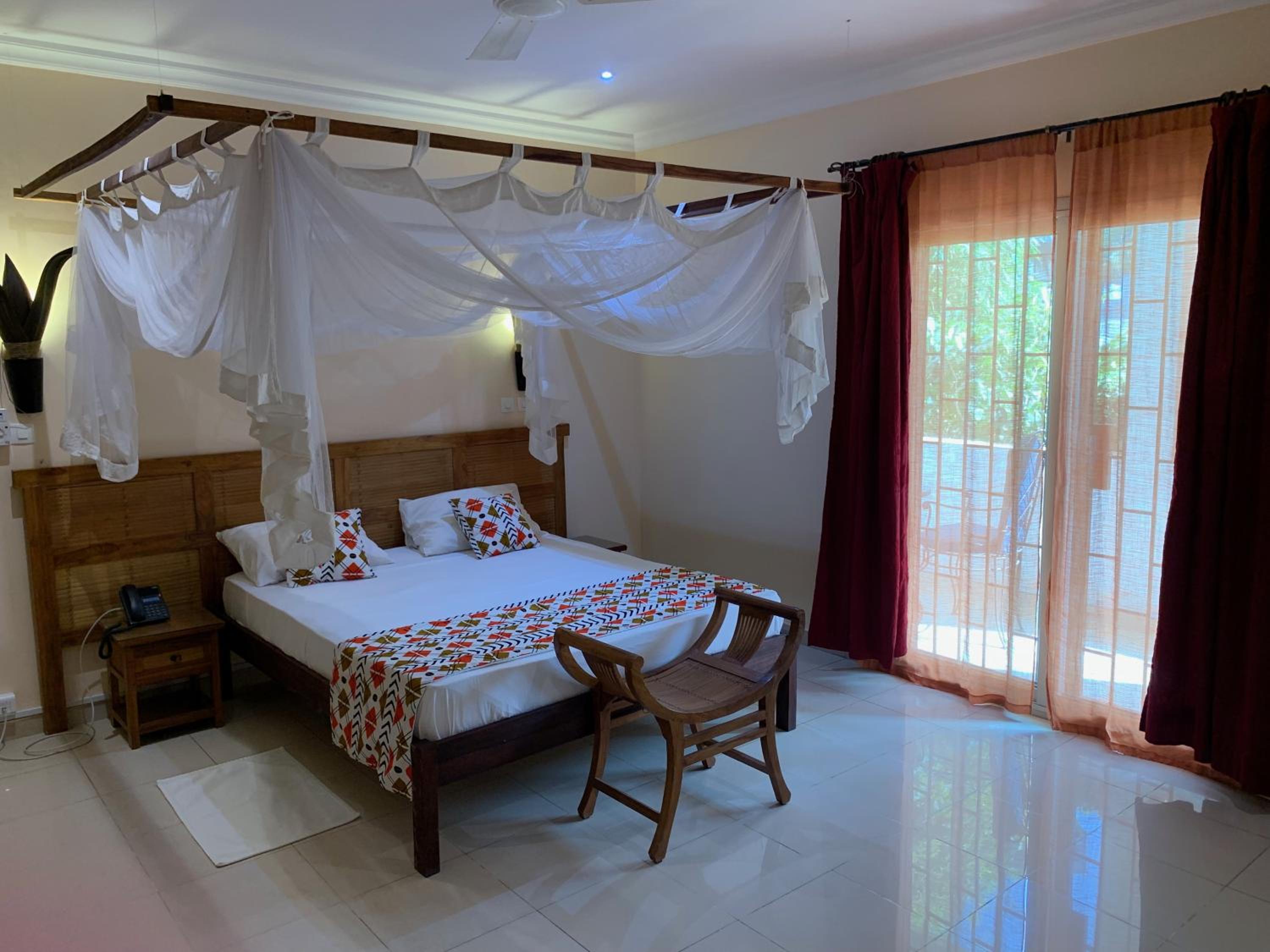 Deluxe Double or Twin Room with Balcony photo 1