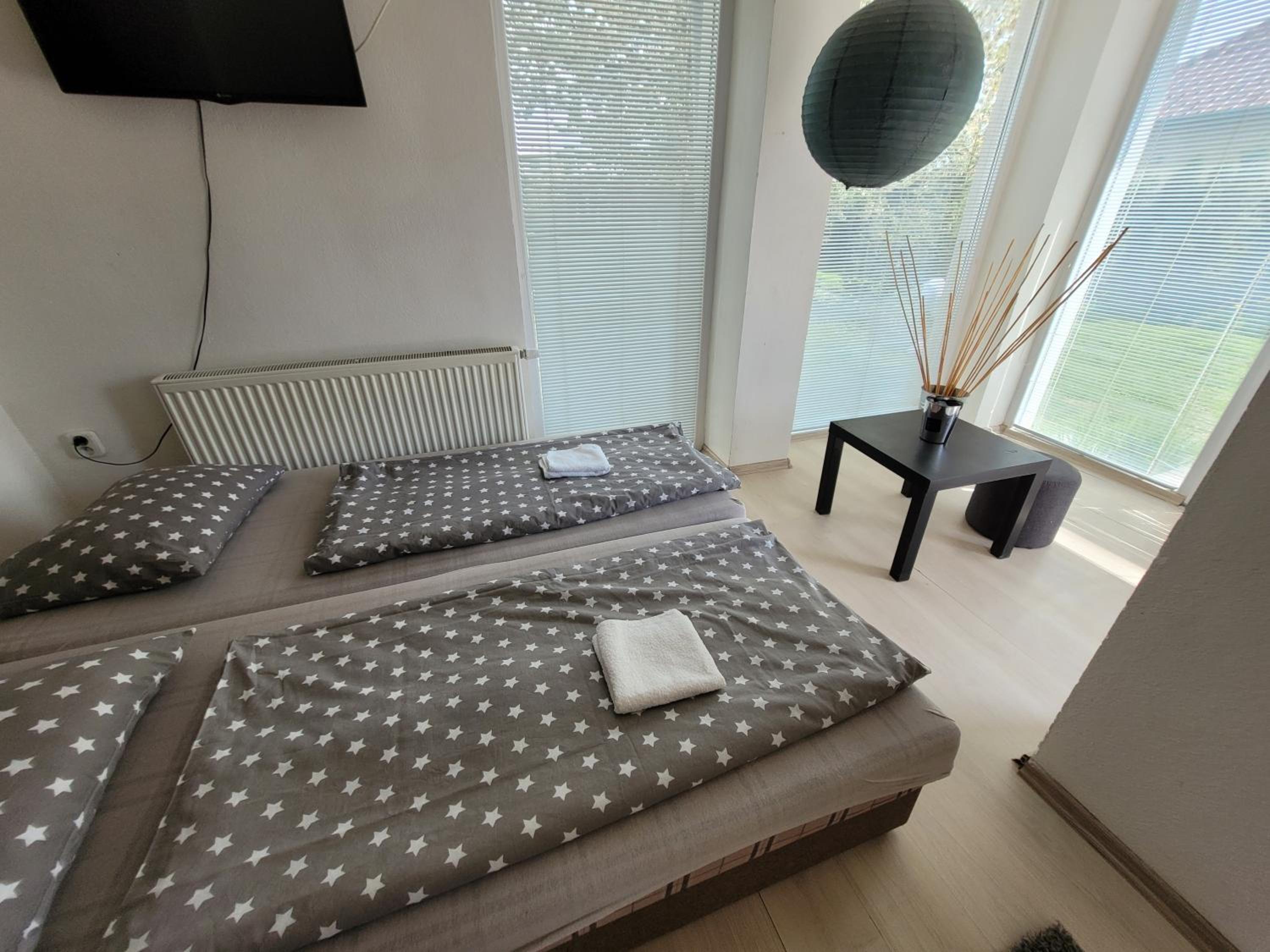 Apartment - Photo 2