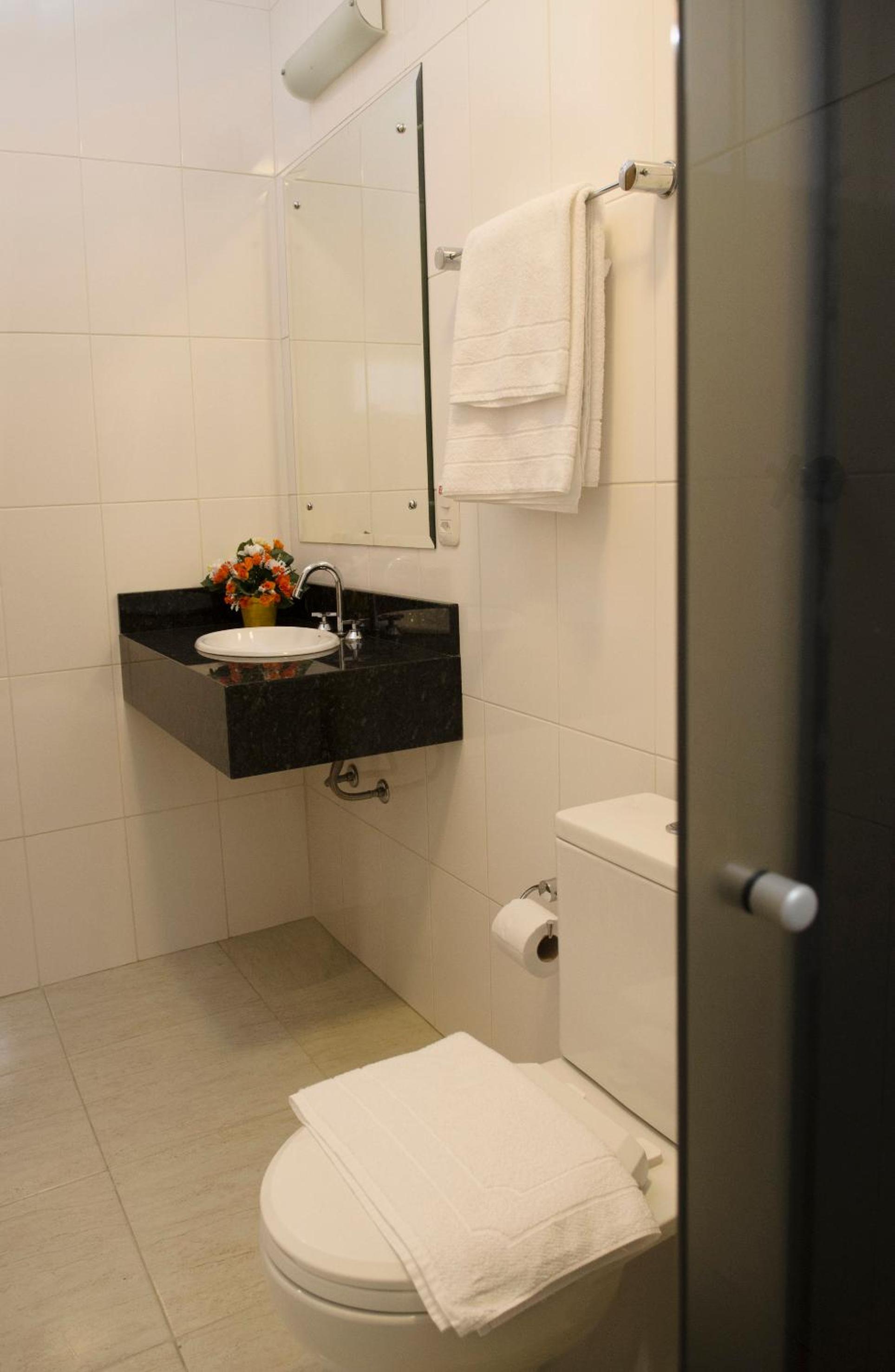 Deluxe Family Suite photo 2
