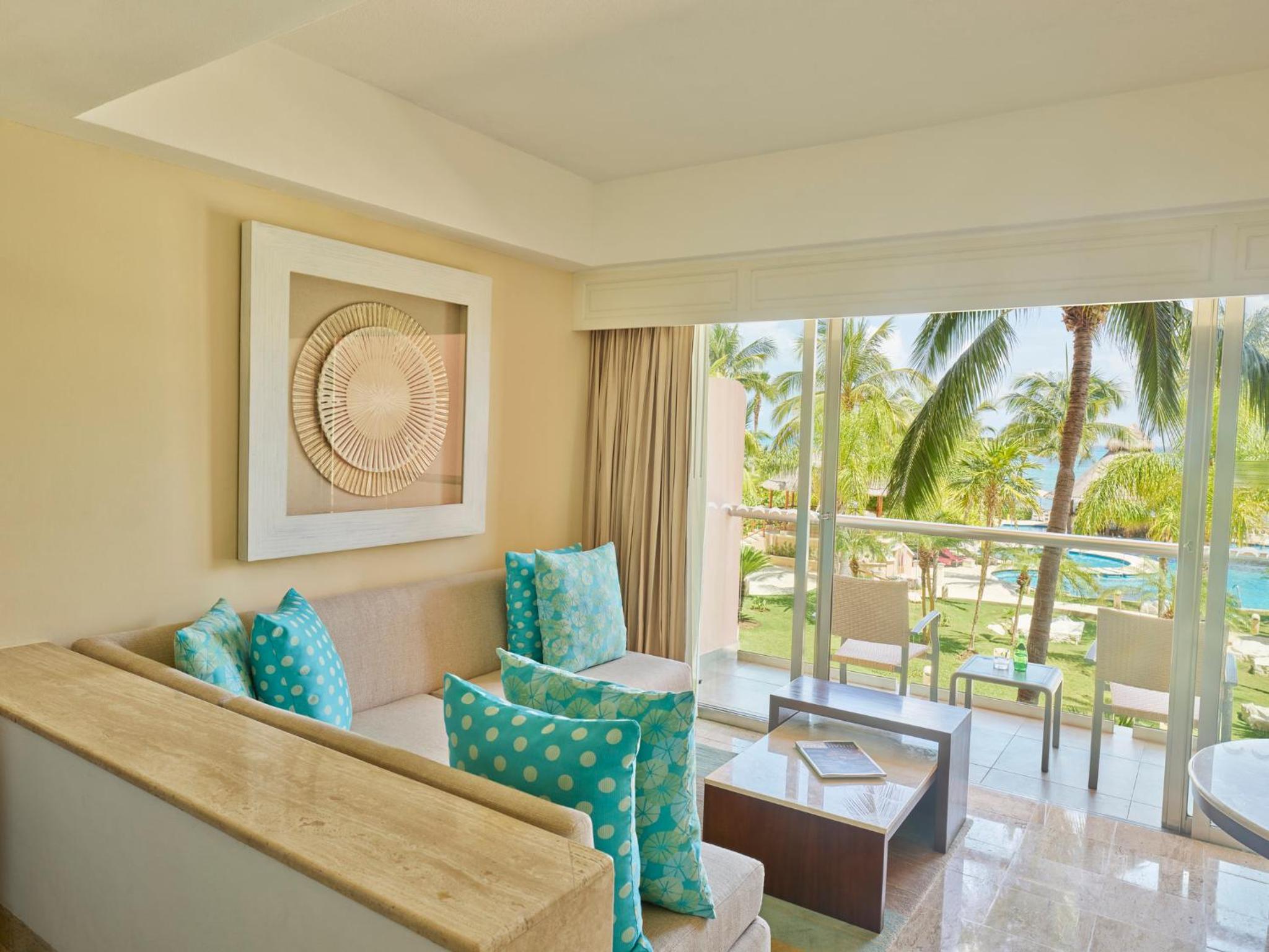 Ocean View Suite Double thumbnail 6