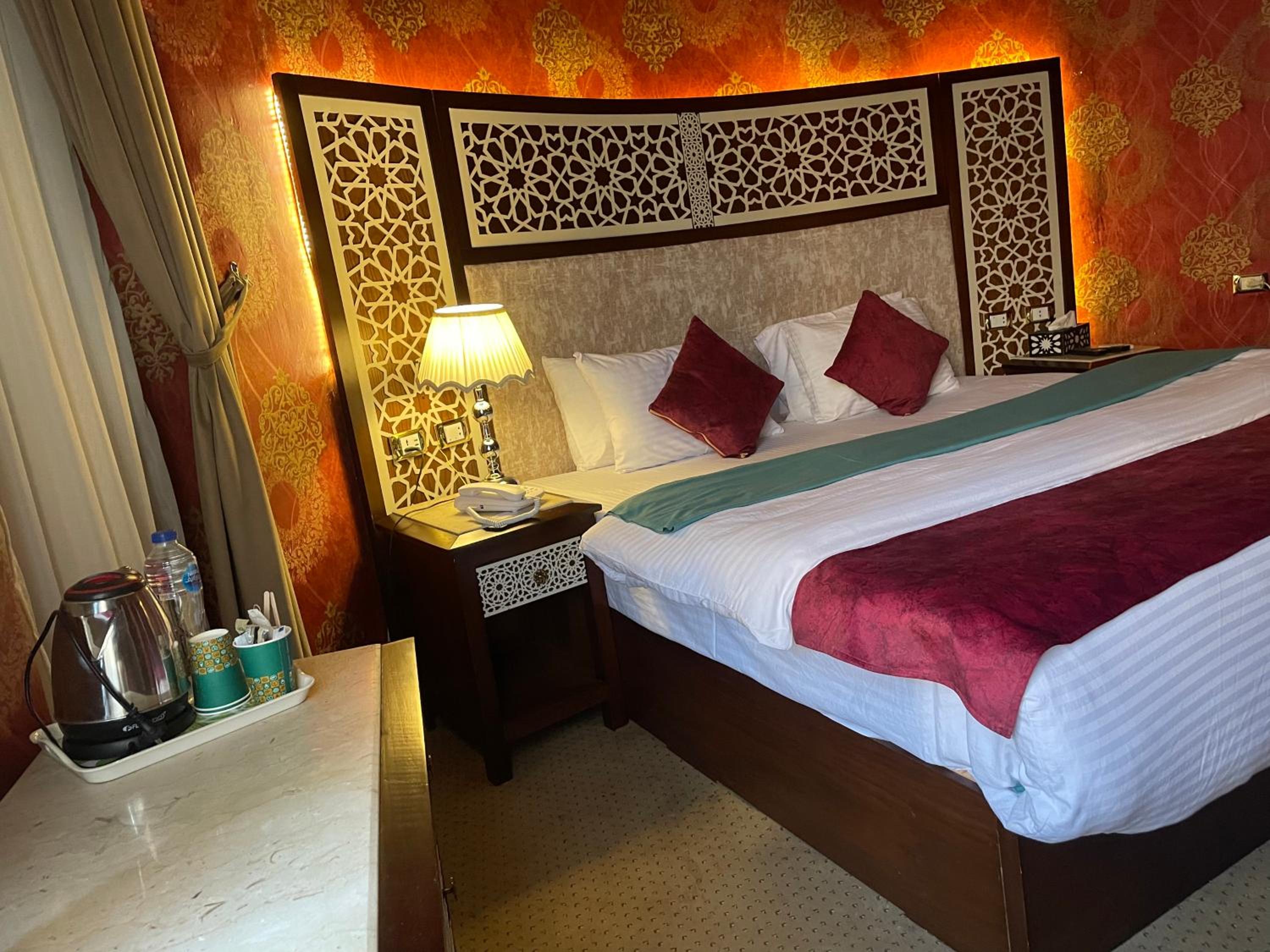 Superior Queen Room