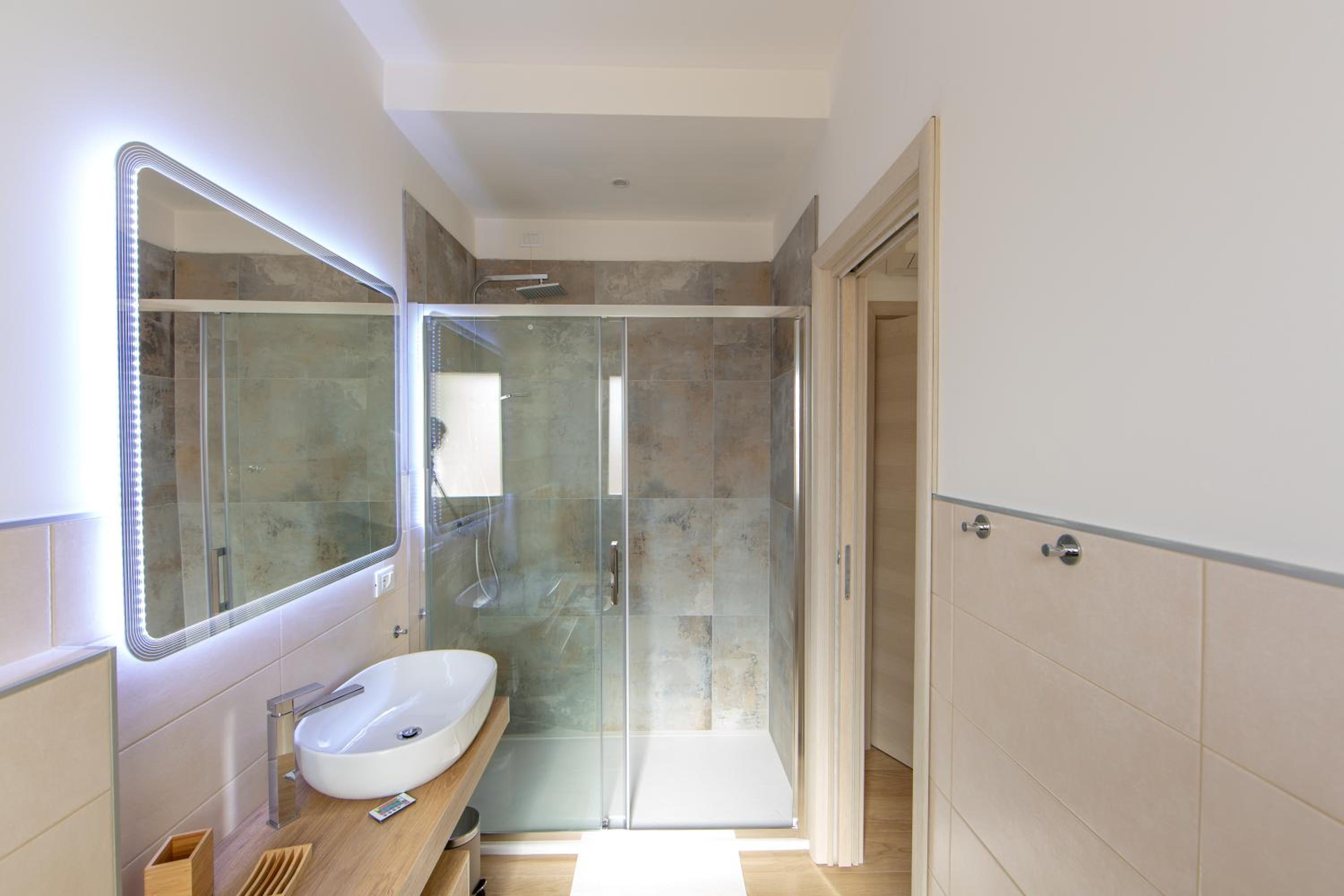 Triple Room with Private Bathroom photo 2