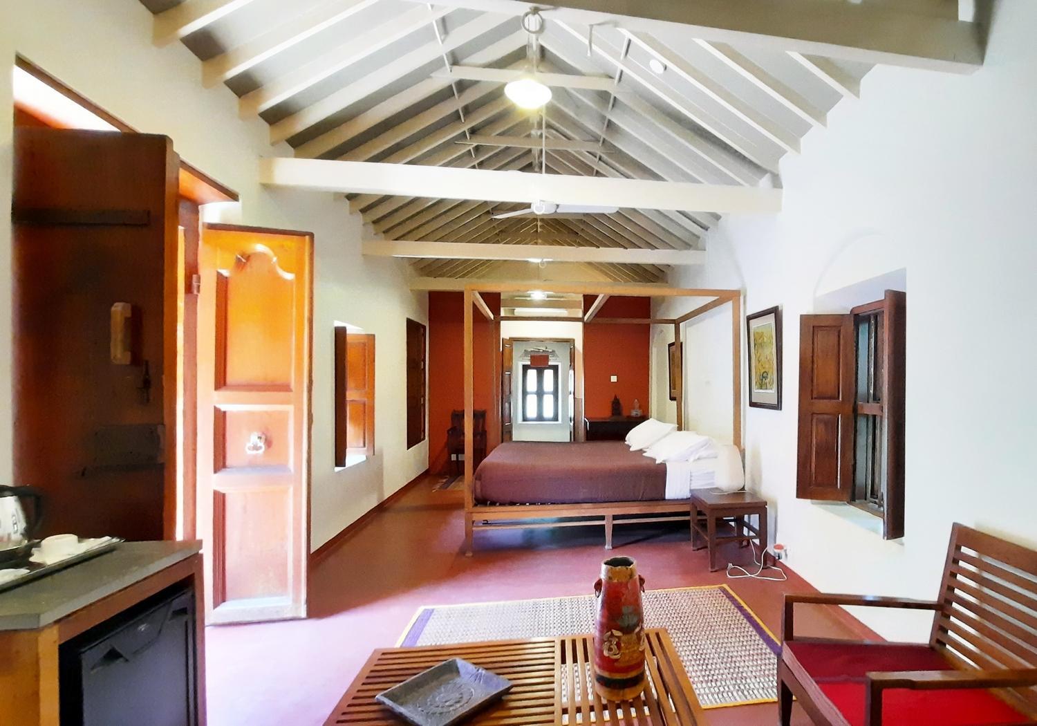 Deluxe Double Room - Photo 13