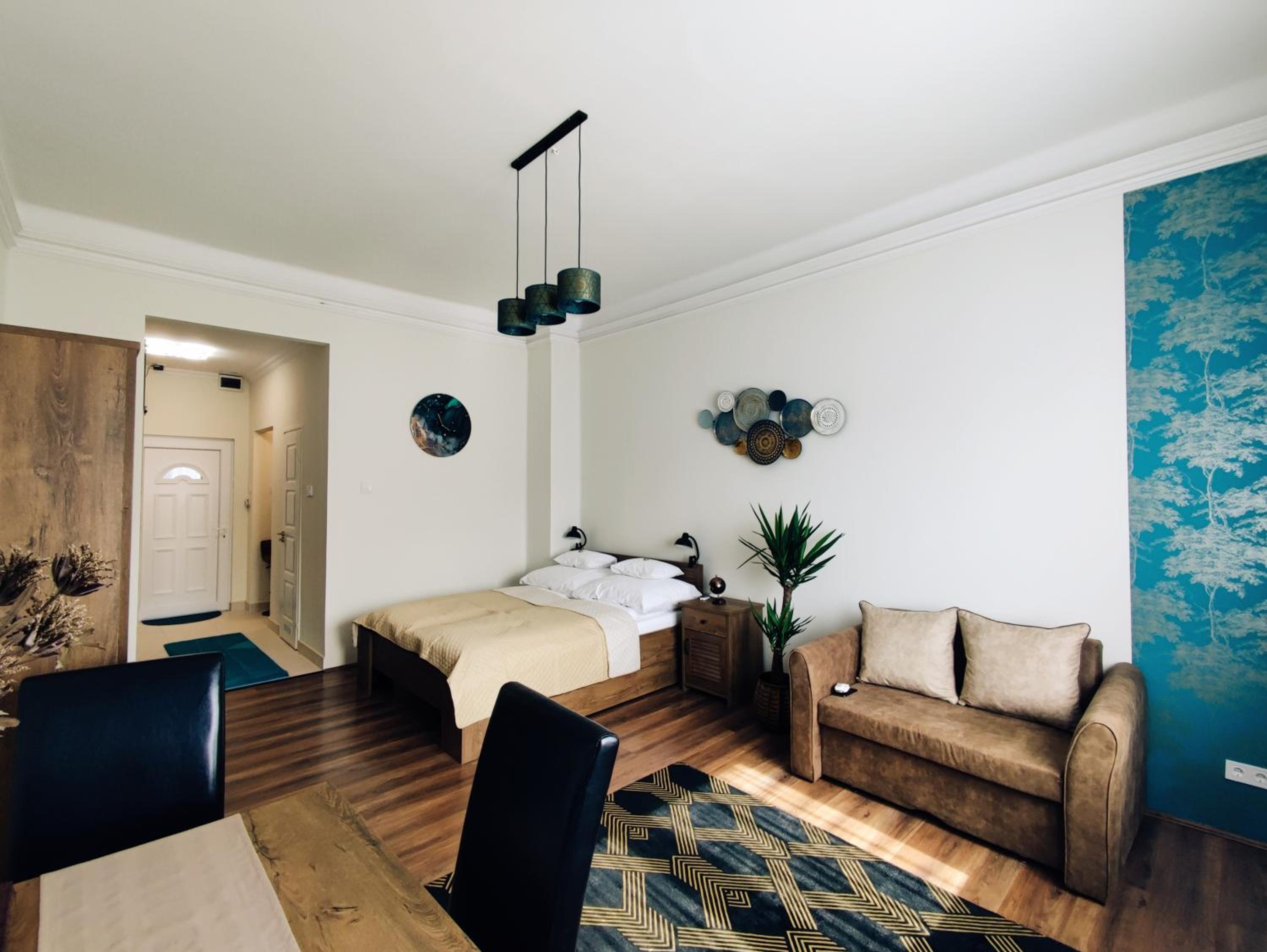 One-Bedroom Apartment - Photo 22