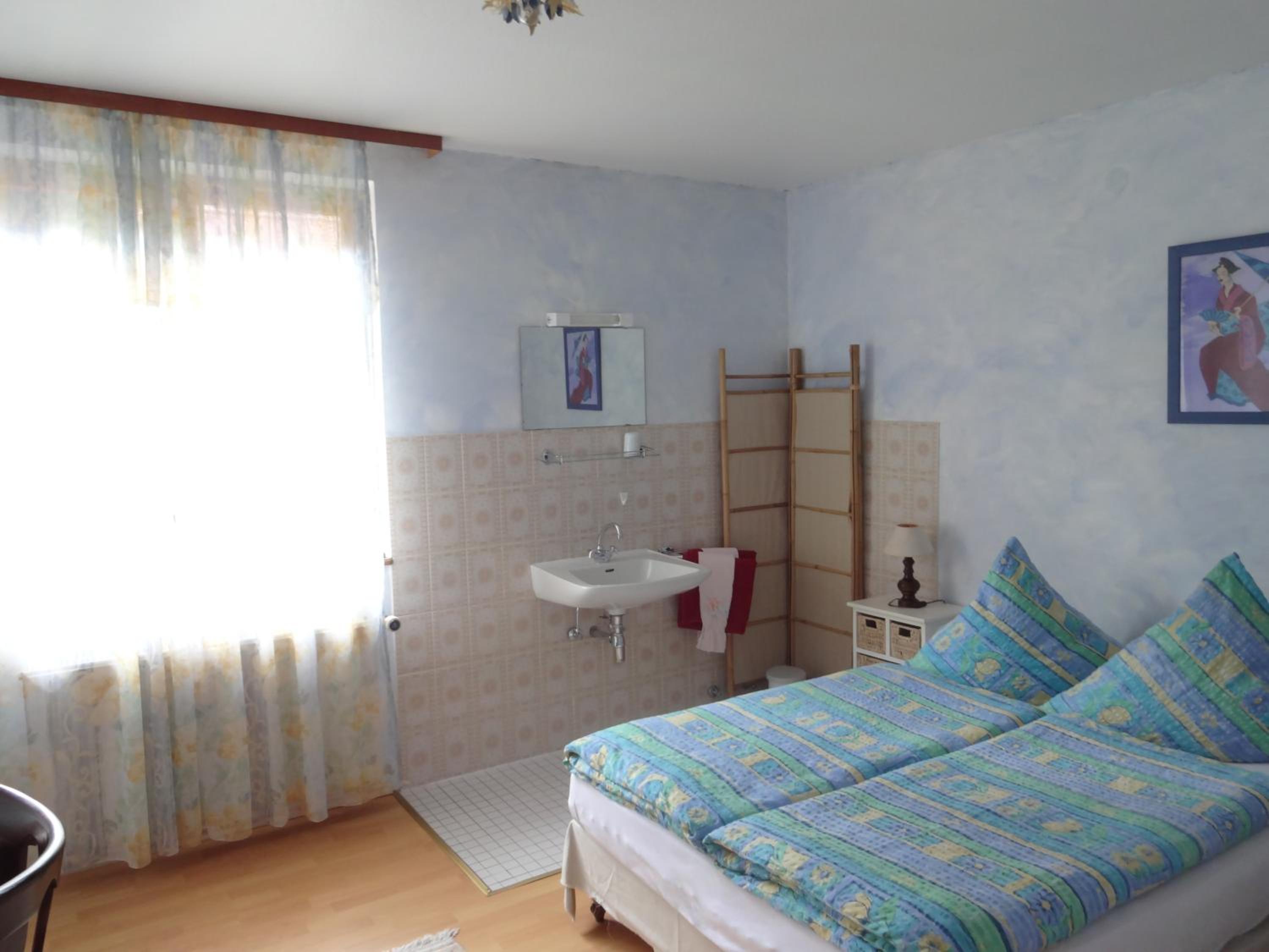 Standard Double Room with Shared Bathroom and Toilet photo 1
