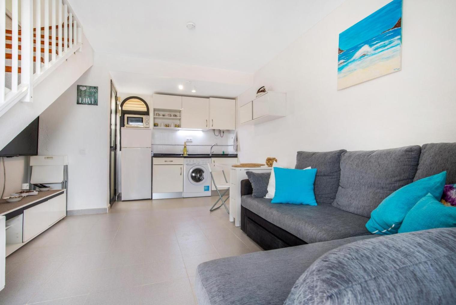Apartamento con vista a la piscina