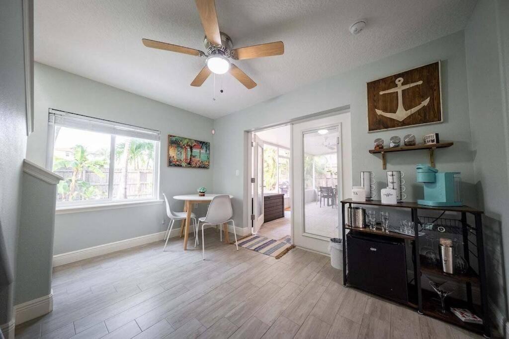 Three-Bedroom House photo 3
