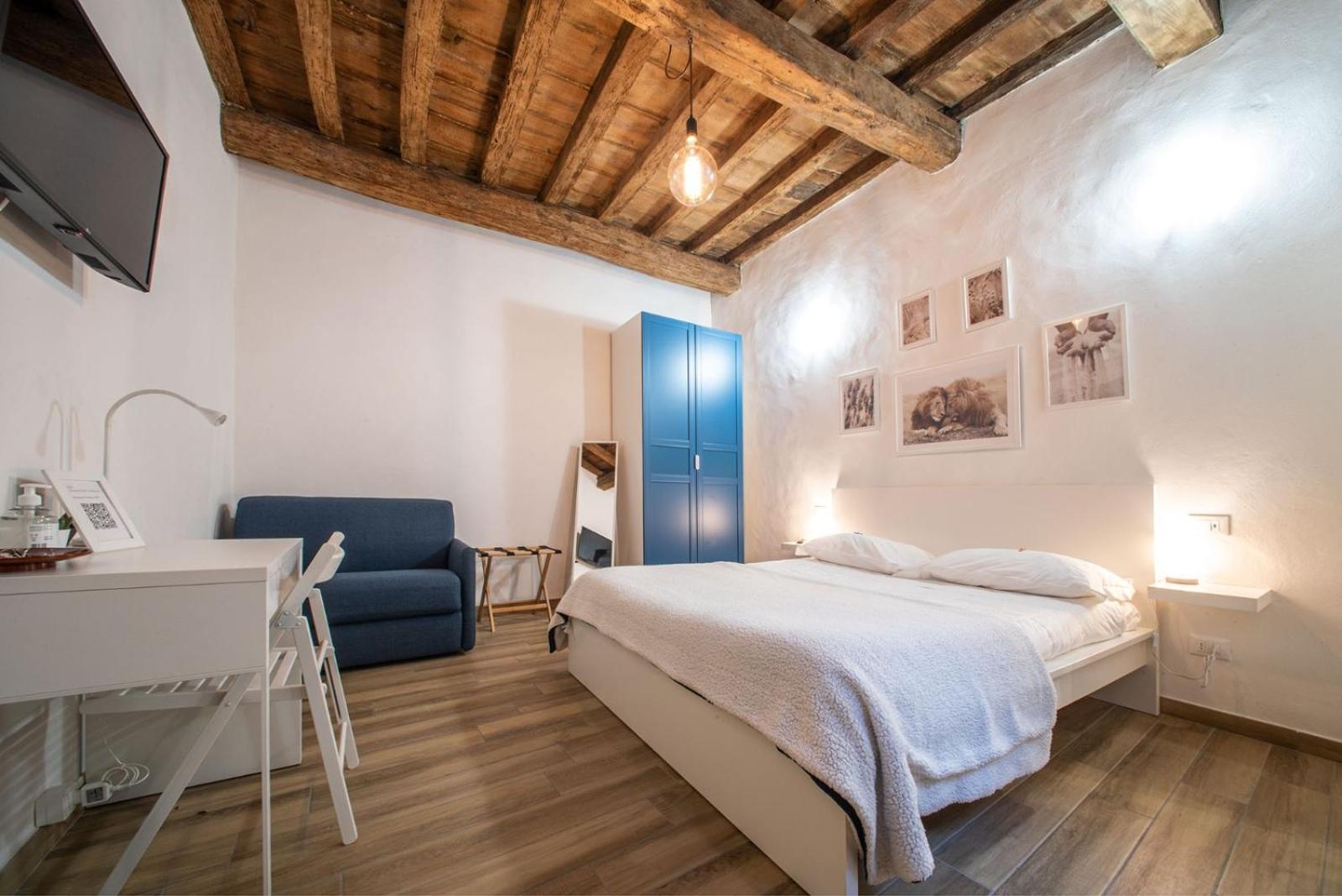 Deluxe Double Room with Extra Bed photo 1