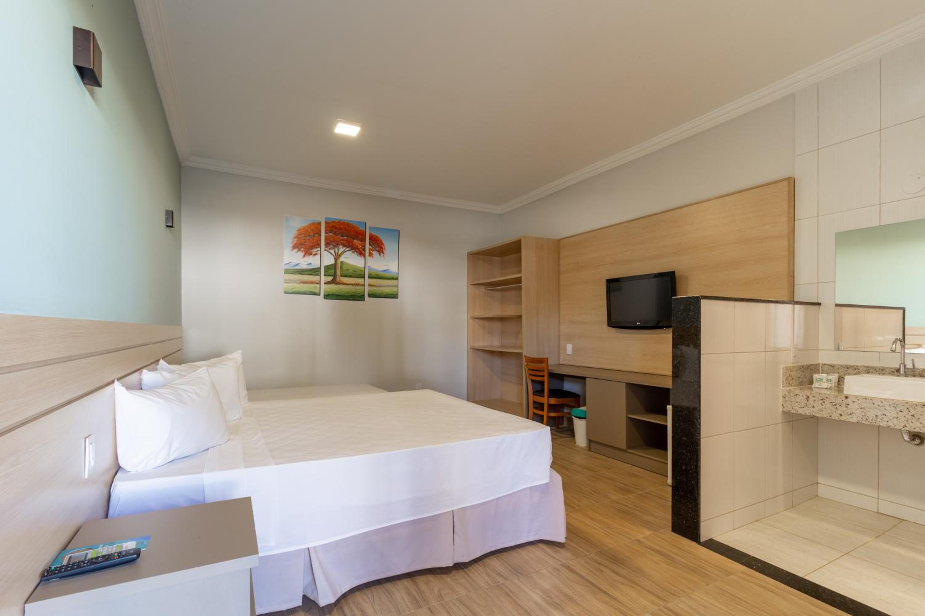 Standard Suite