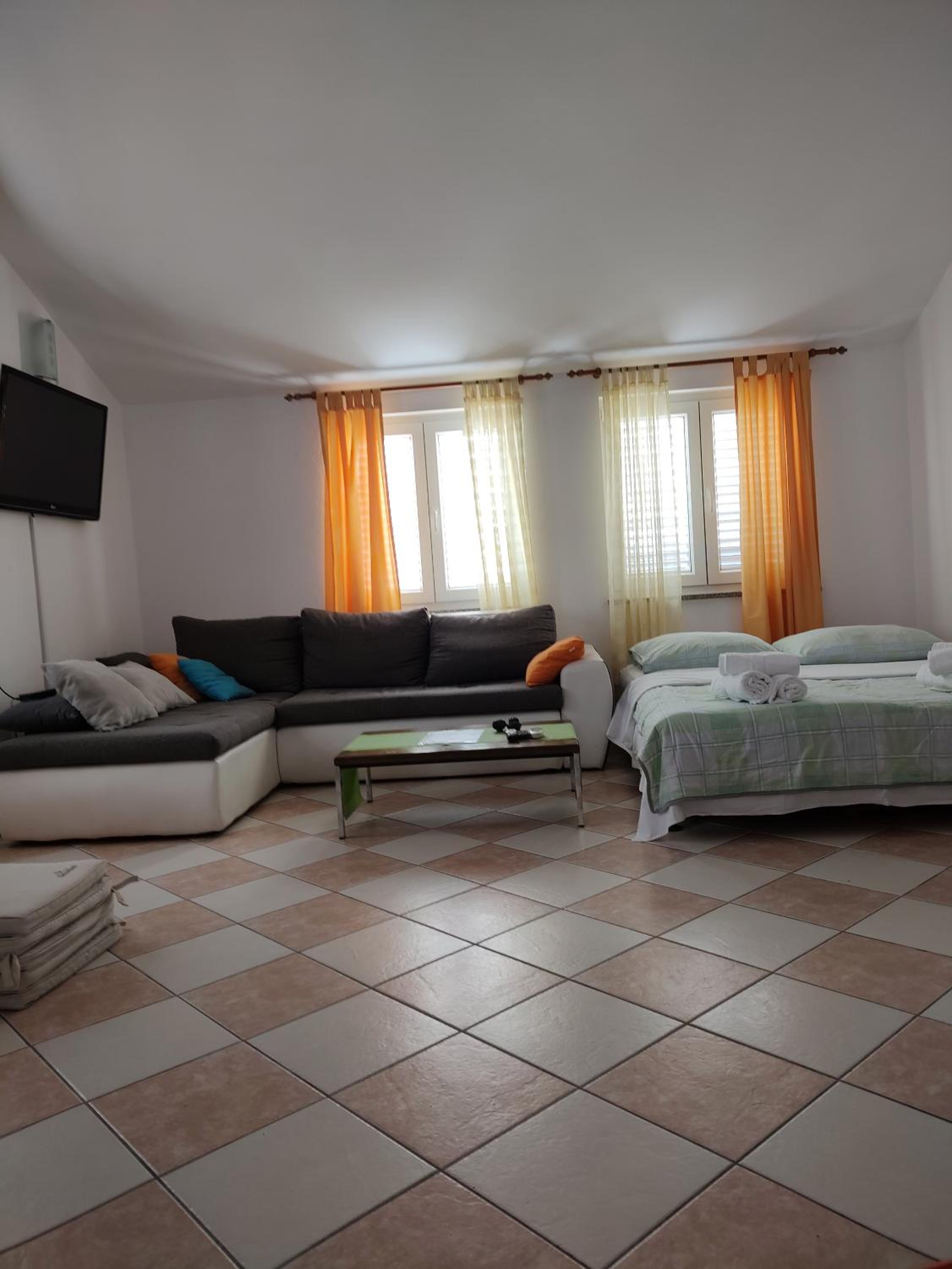 Apartment with Sea View - Photo 1