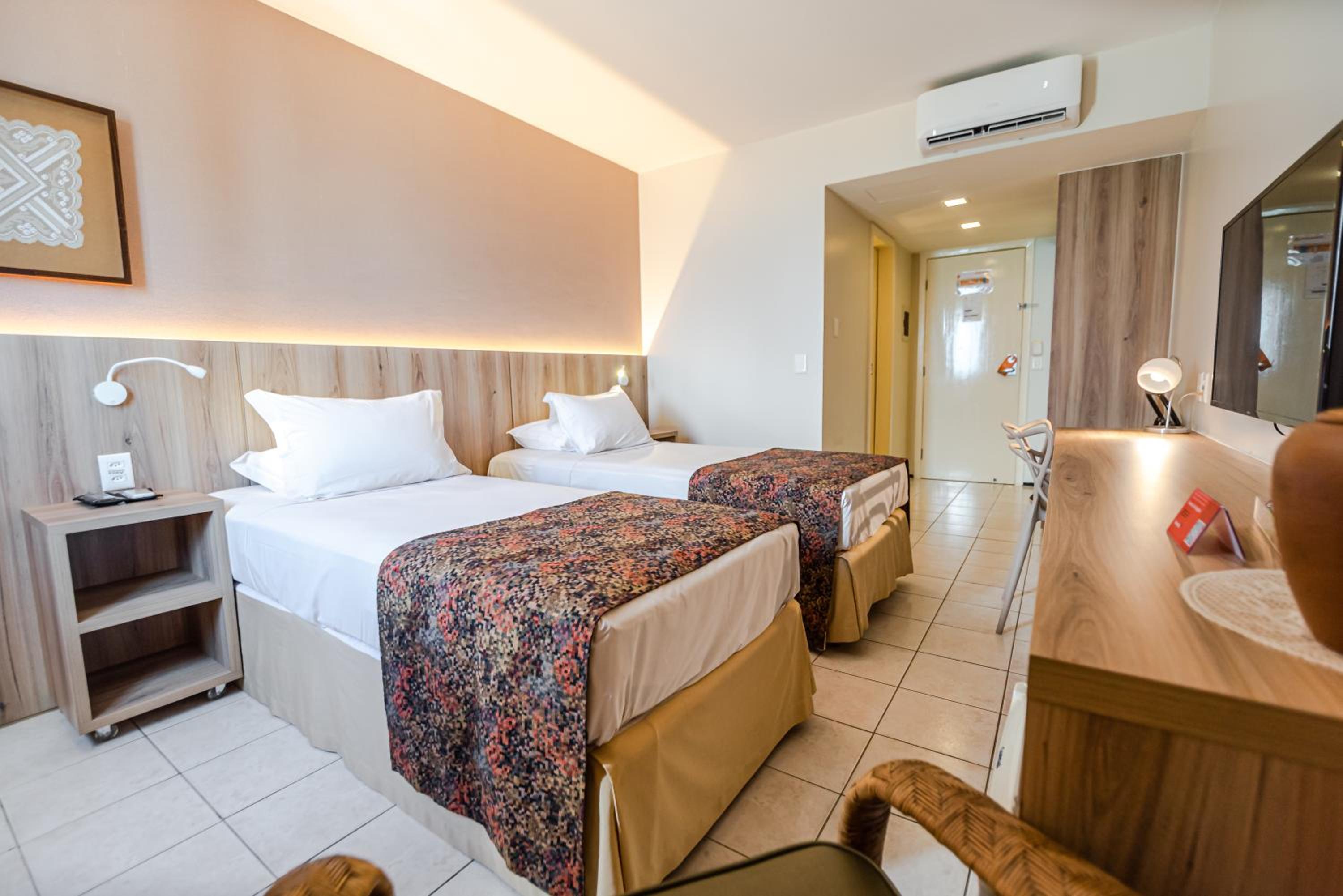 Superior Twin Room - Photo 4