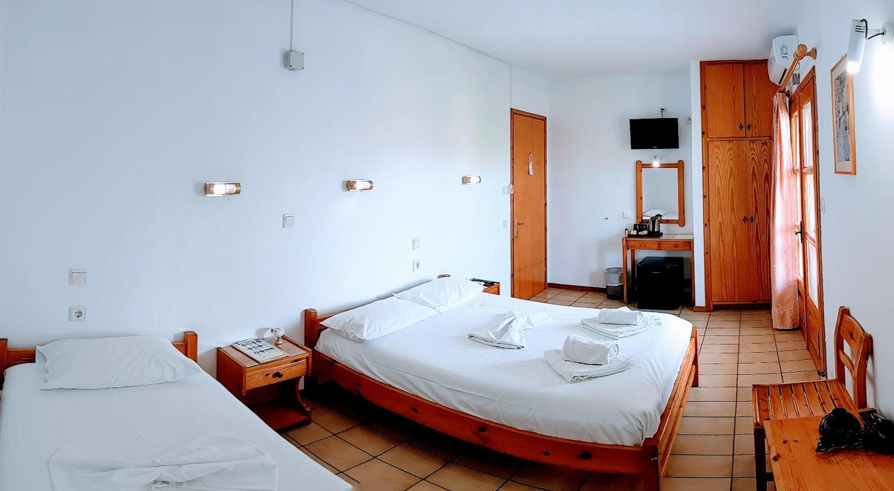 Triple Room photo 2