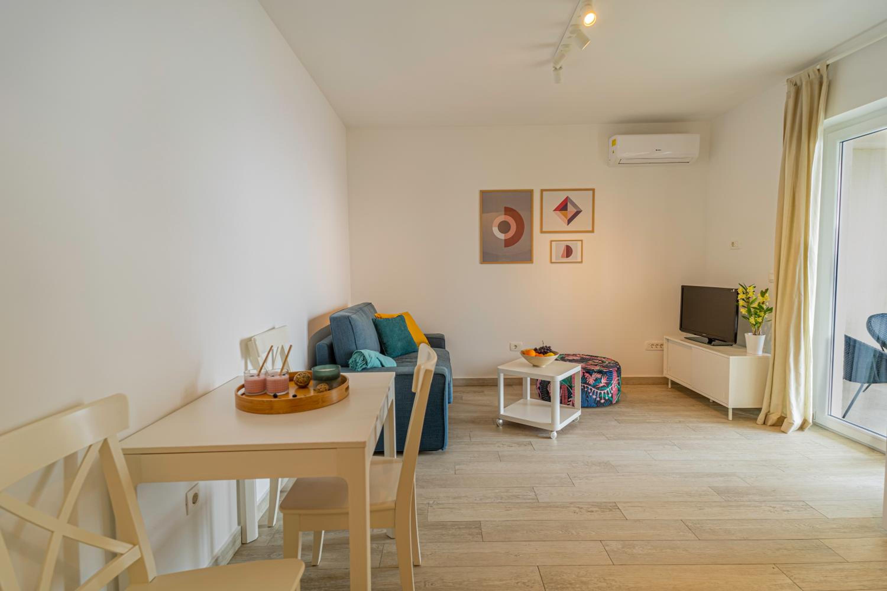 Apartment with Sea View