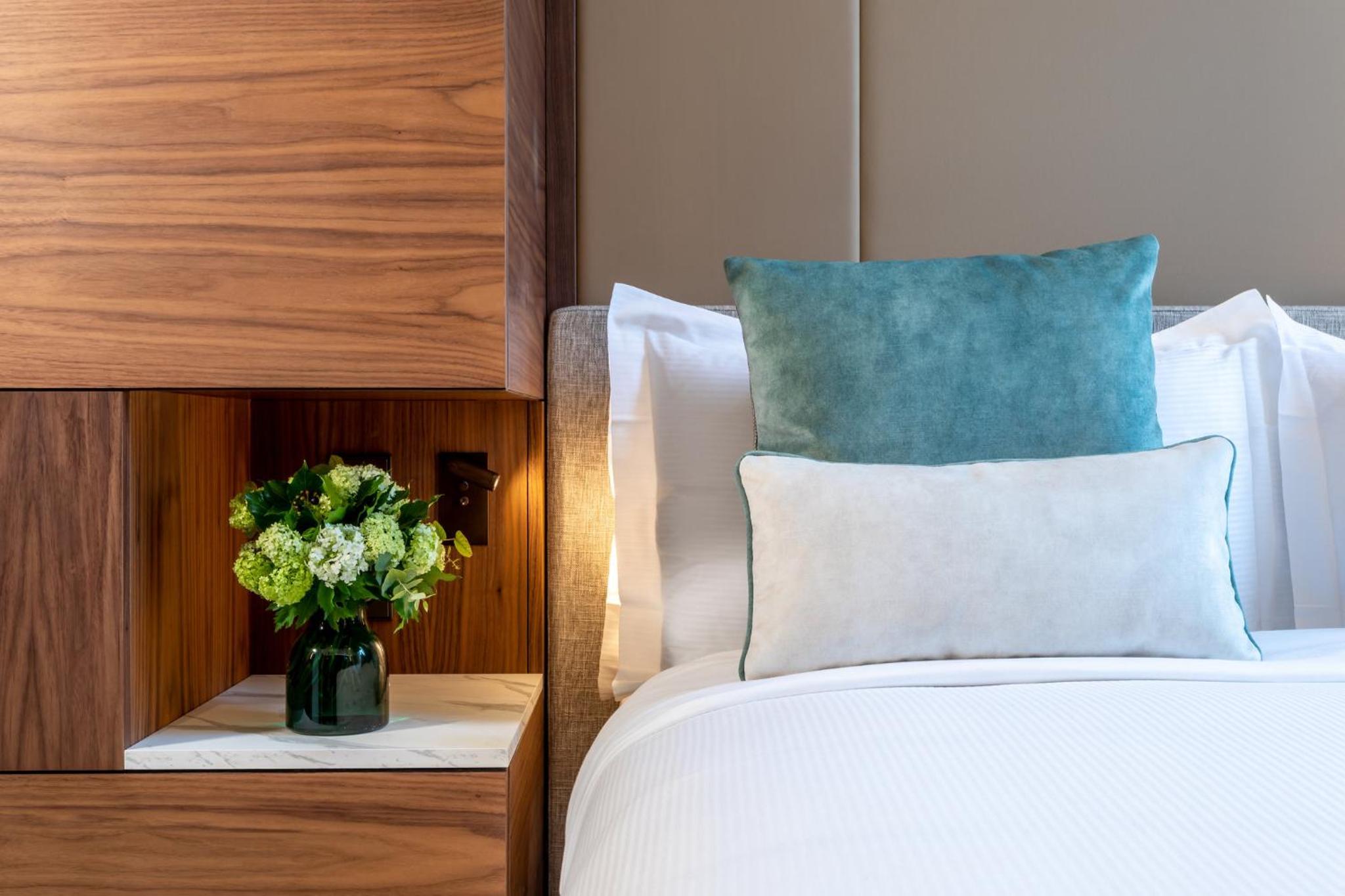 Premium Queen Room