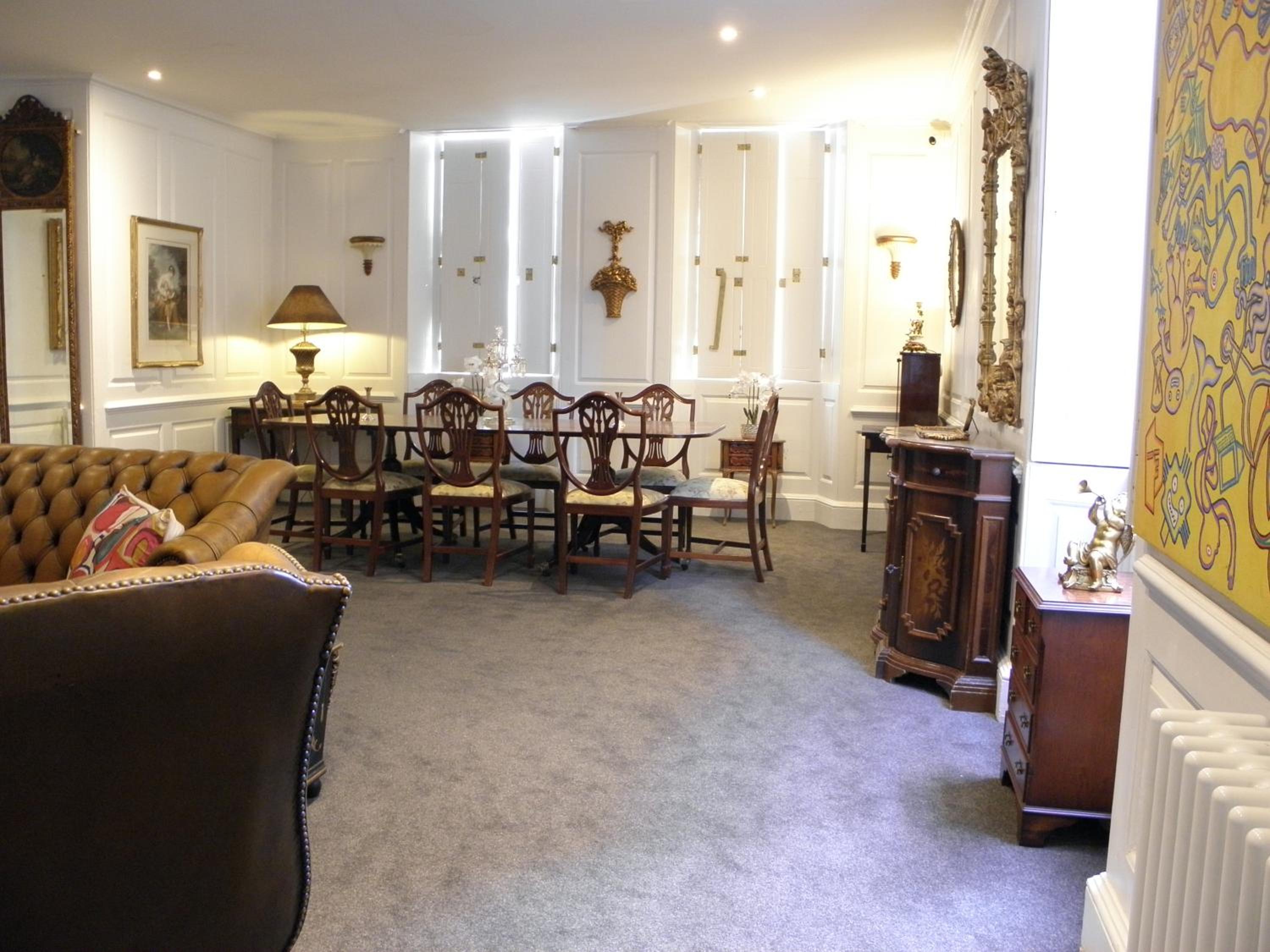 Deluxe King Room - Photo 38