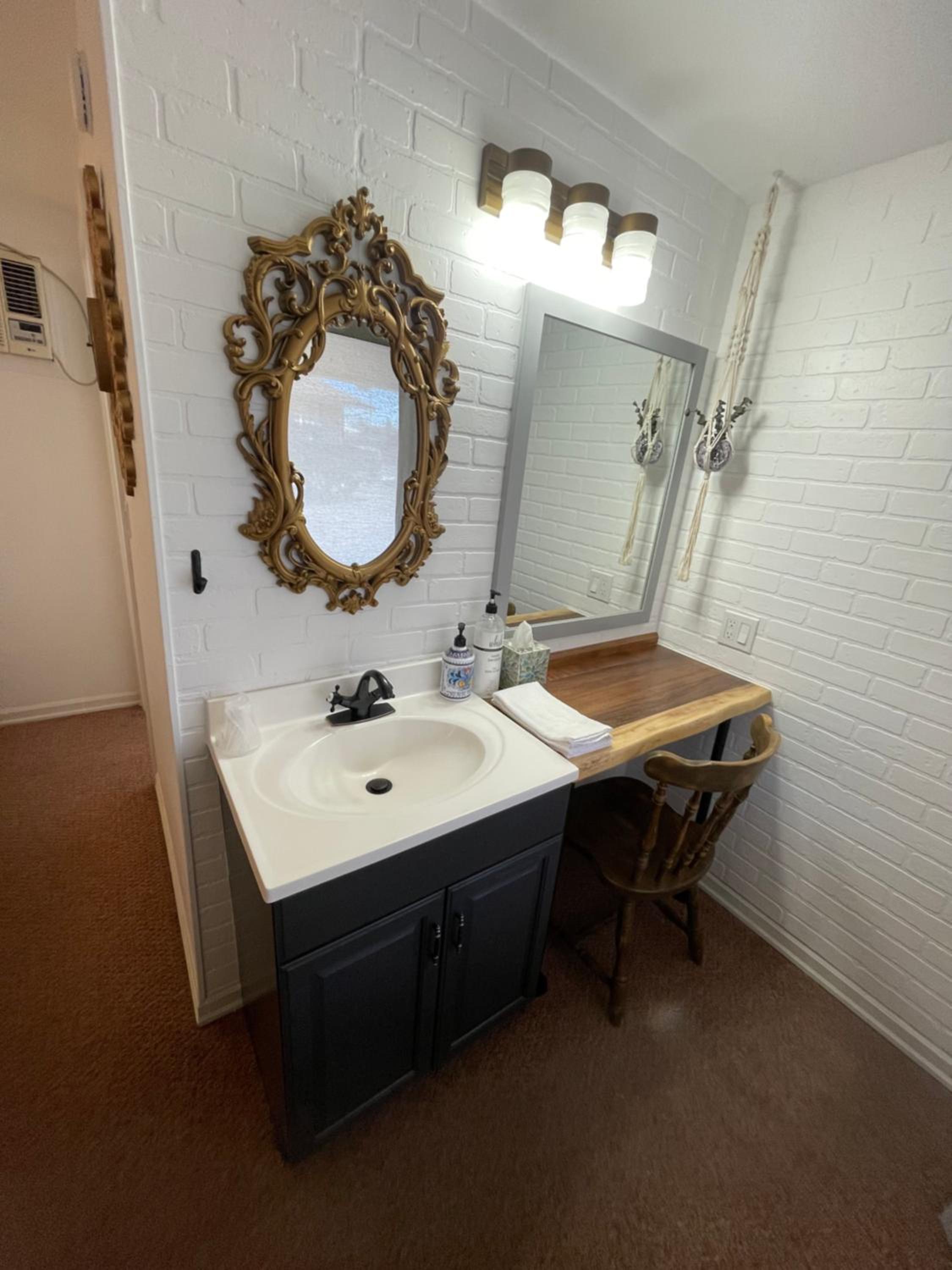 Double Room - Photo 2