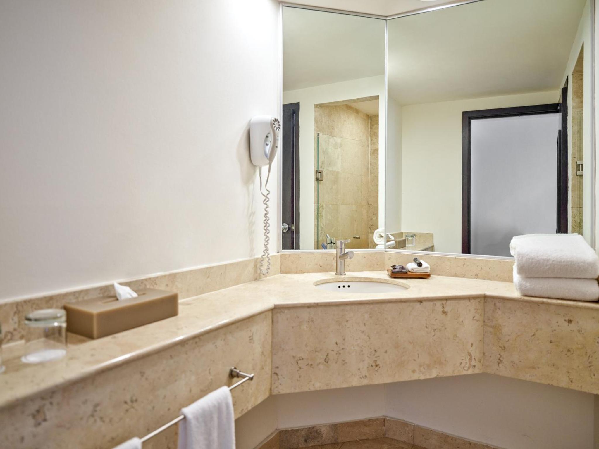 Superior Double Room - Photo 2