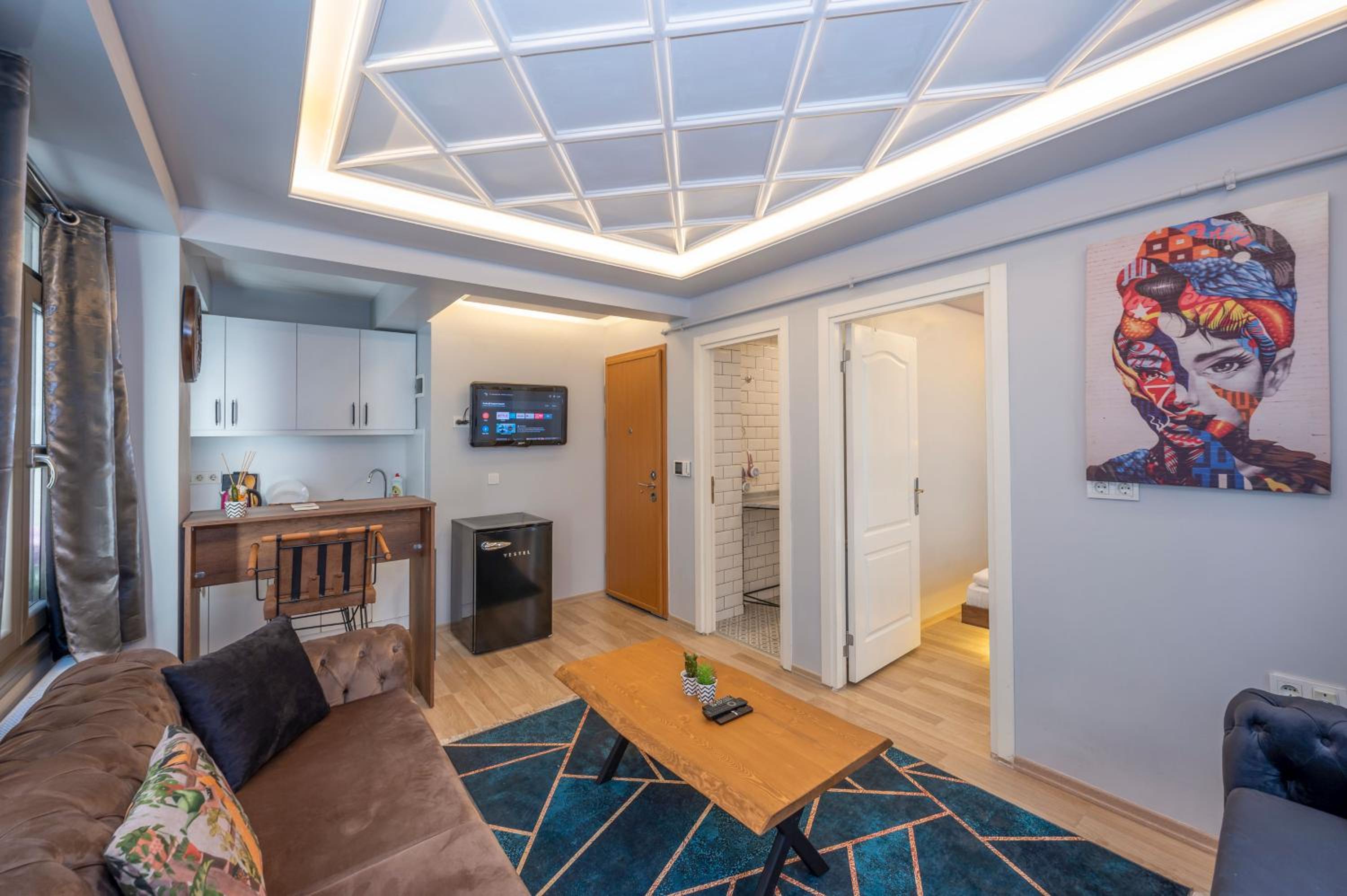 Deluxe Suite photo 2