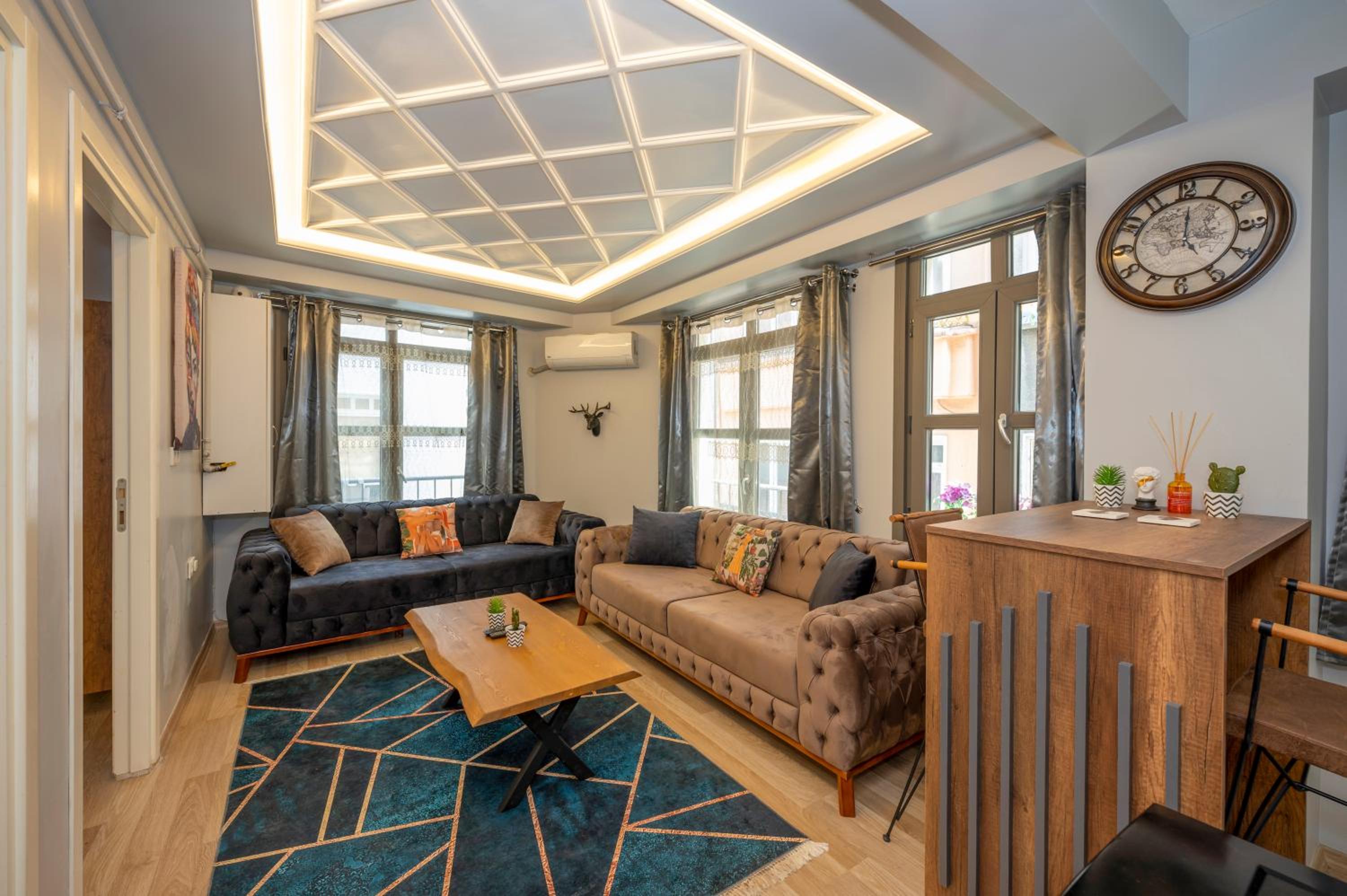 Deluxe Suite photo 1