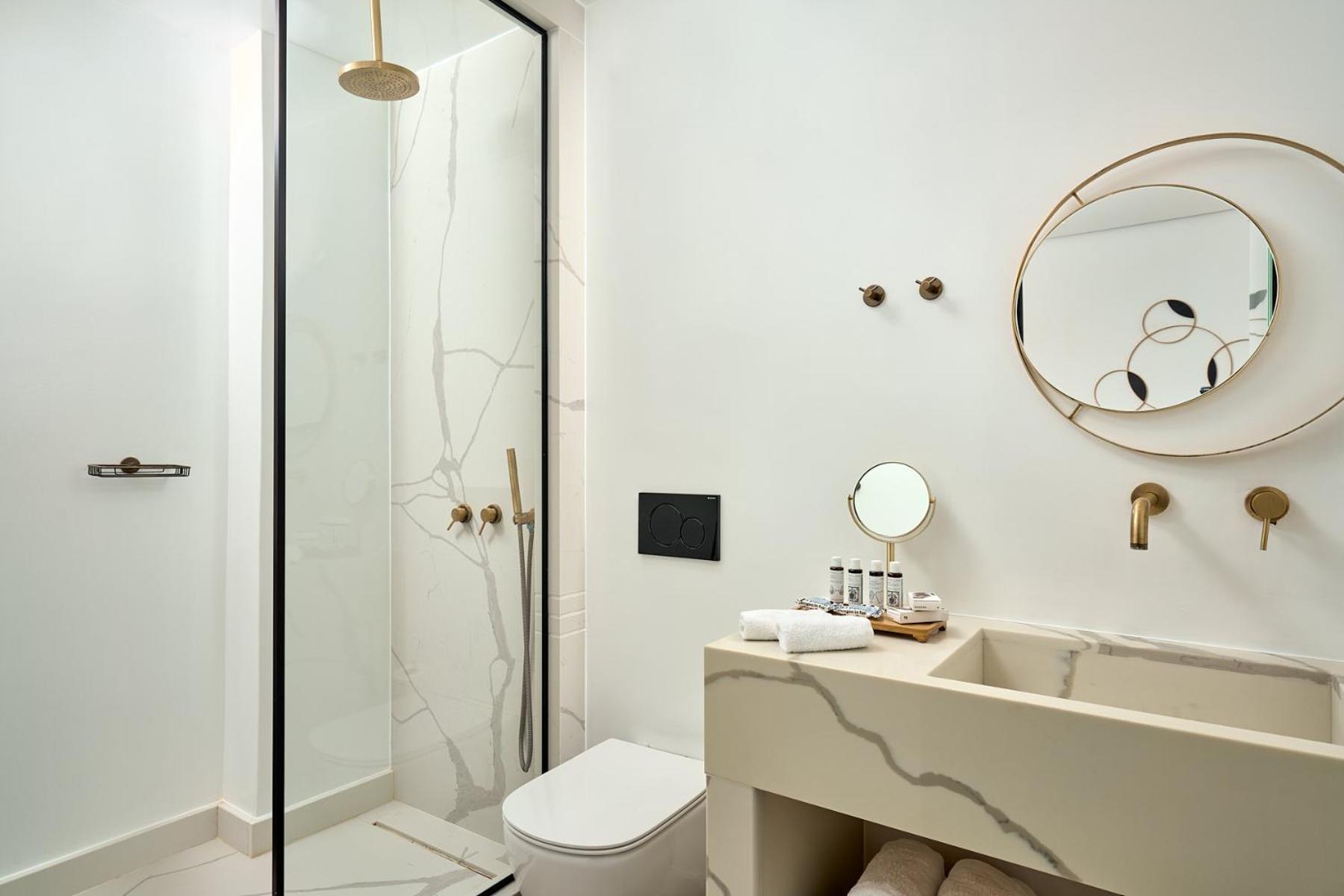 Maisonette Suite with Heated Plunge Pool & Sea View - Photo 11
