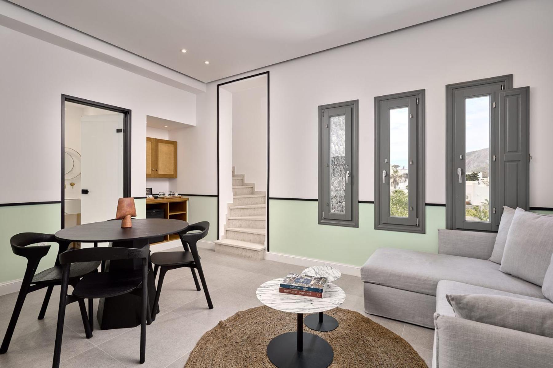 Maisonette Suite with Heated Plunge Pool & Sea View - Photo 12