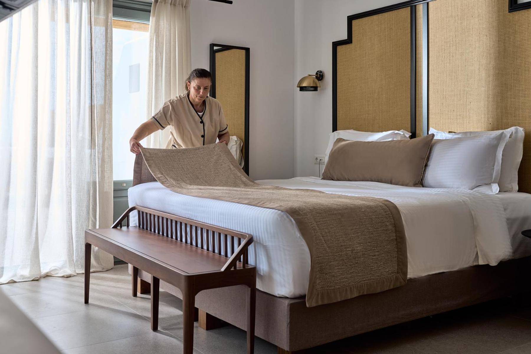 Maisonette Suite with Heated Plunge Pool & Sea View - Photo 14