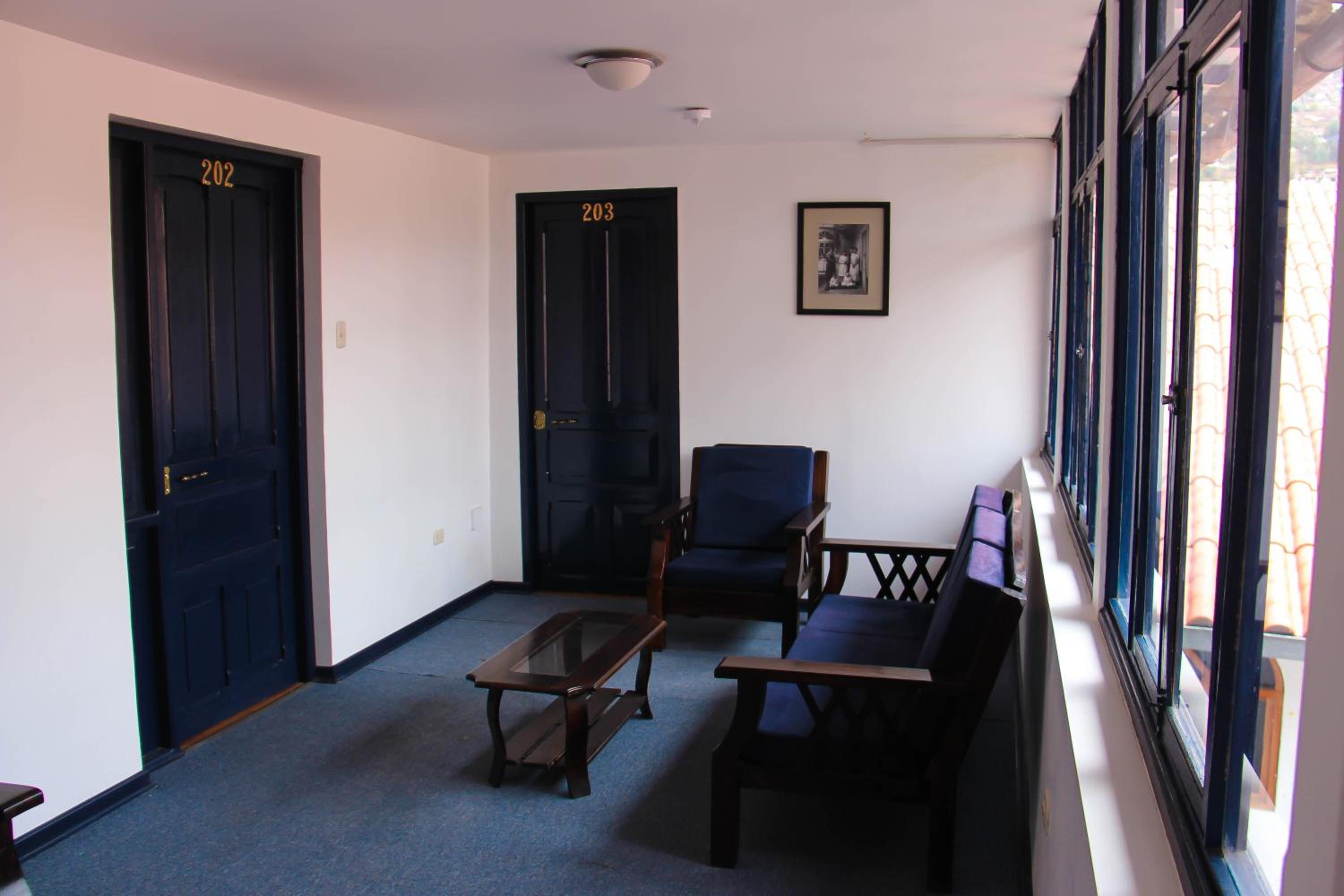 Superior Twin Room - Photo 11