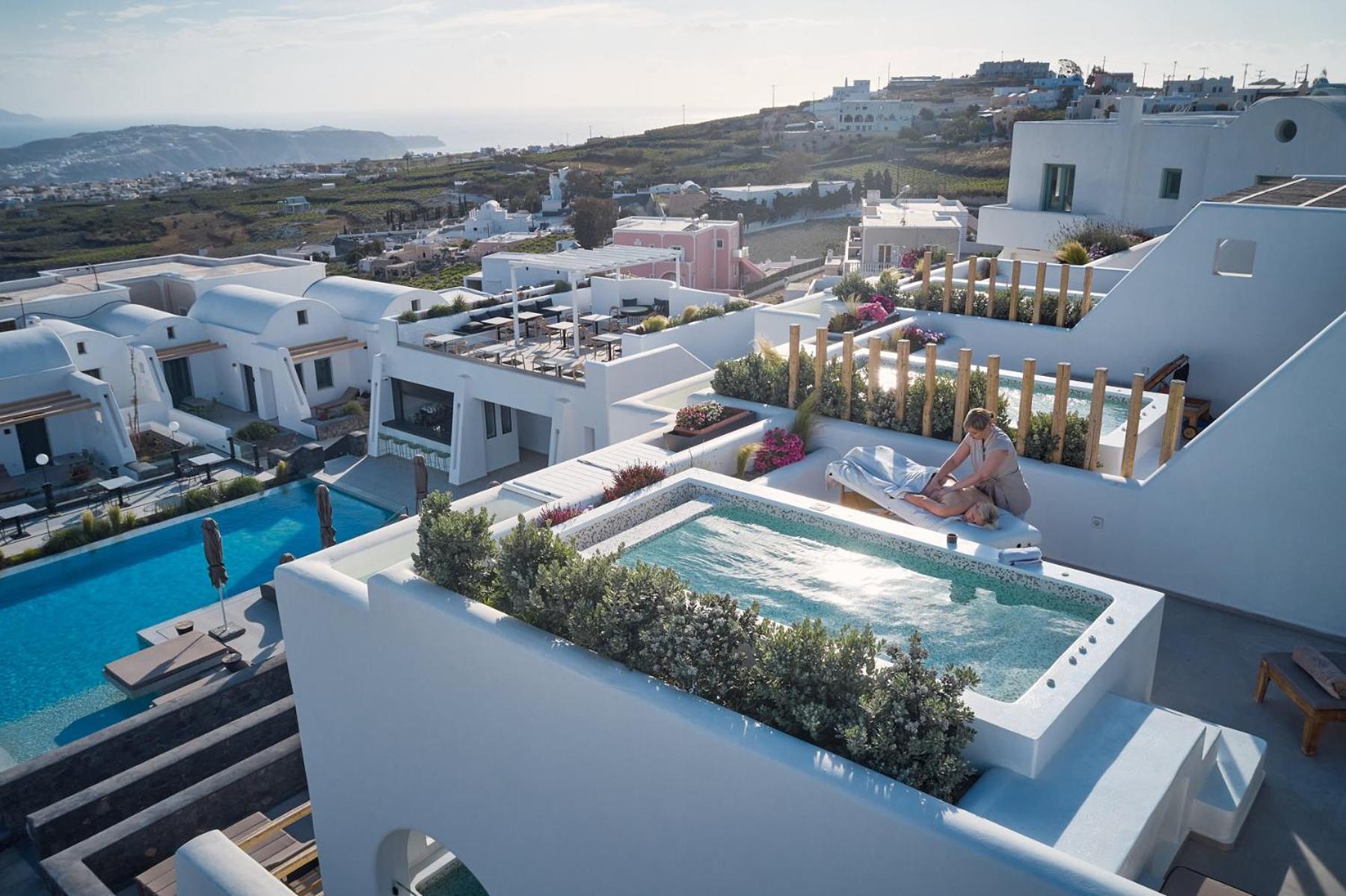 Maisonette Suite with Heated Plunge Pool & Sea View - Photo 9