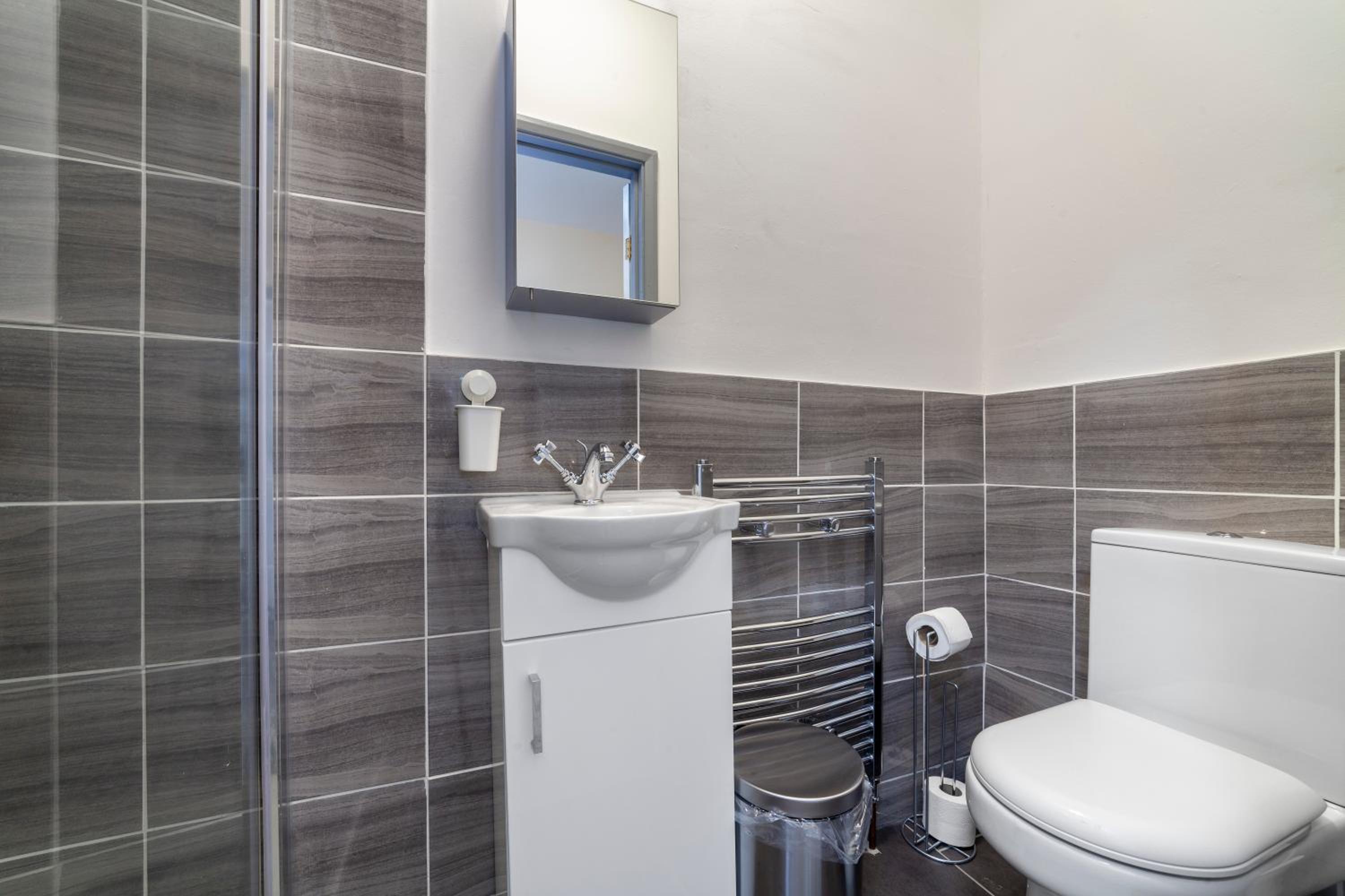 Double Room With Private Bathroom photo 3