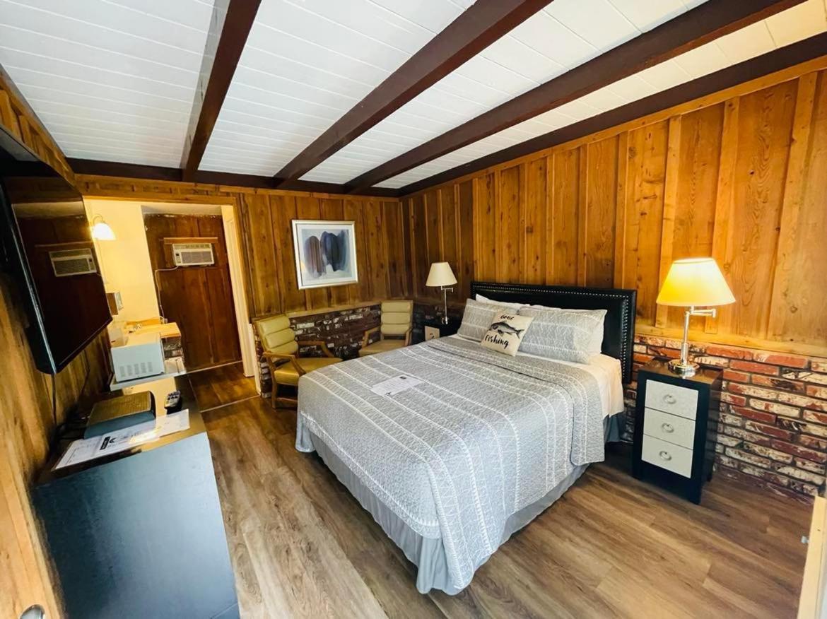 Budget Double Room - Photo 2