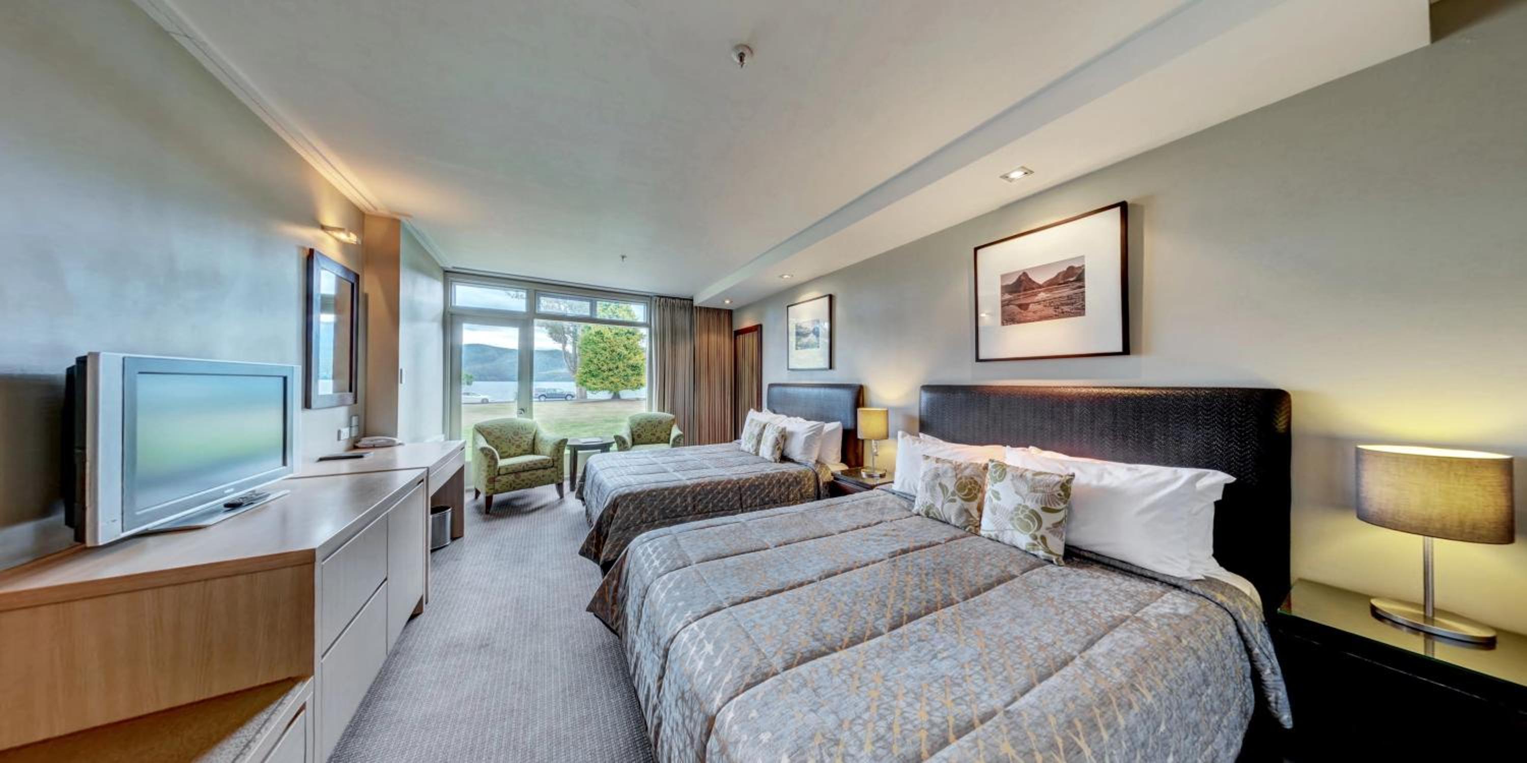 Double Room with Lake View - Photo 1