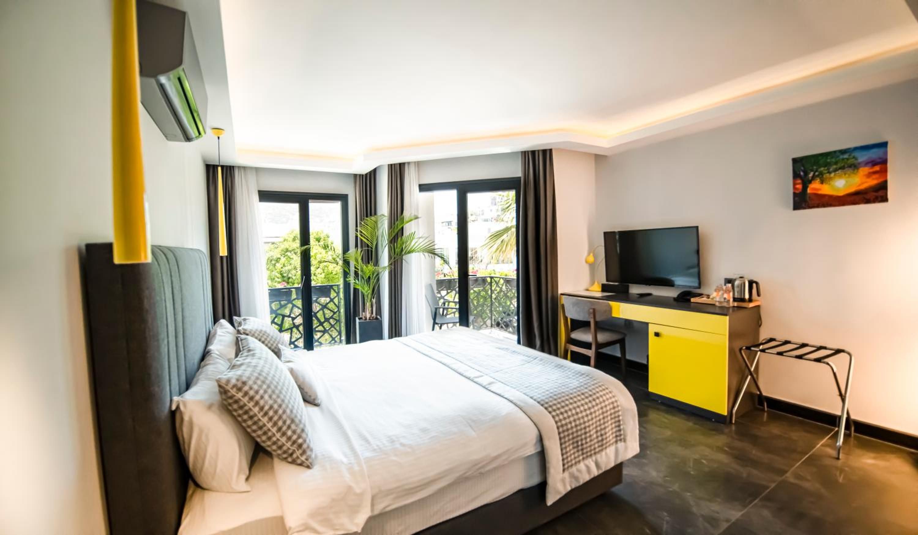 Deluxe Double Room - Photo 7