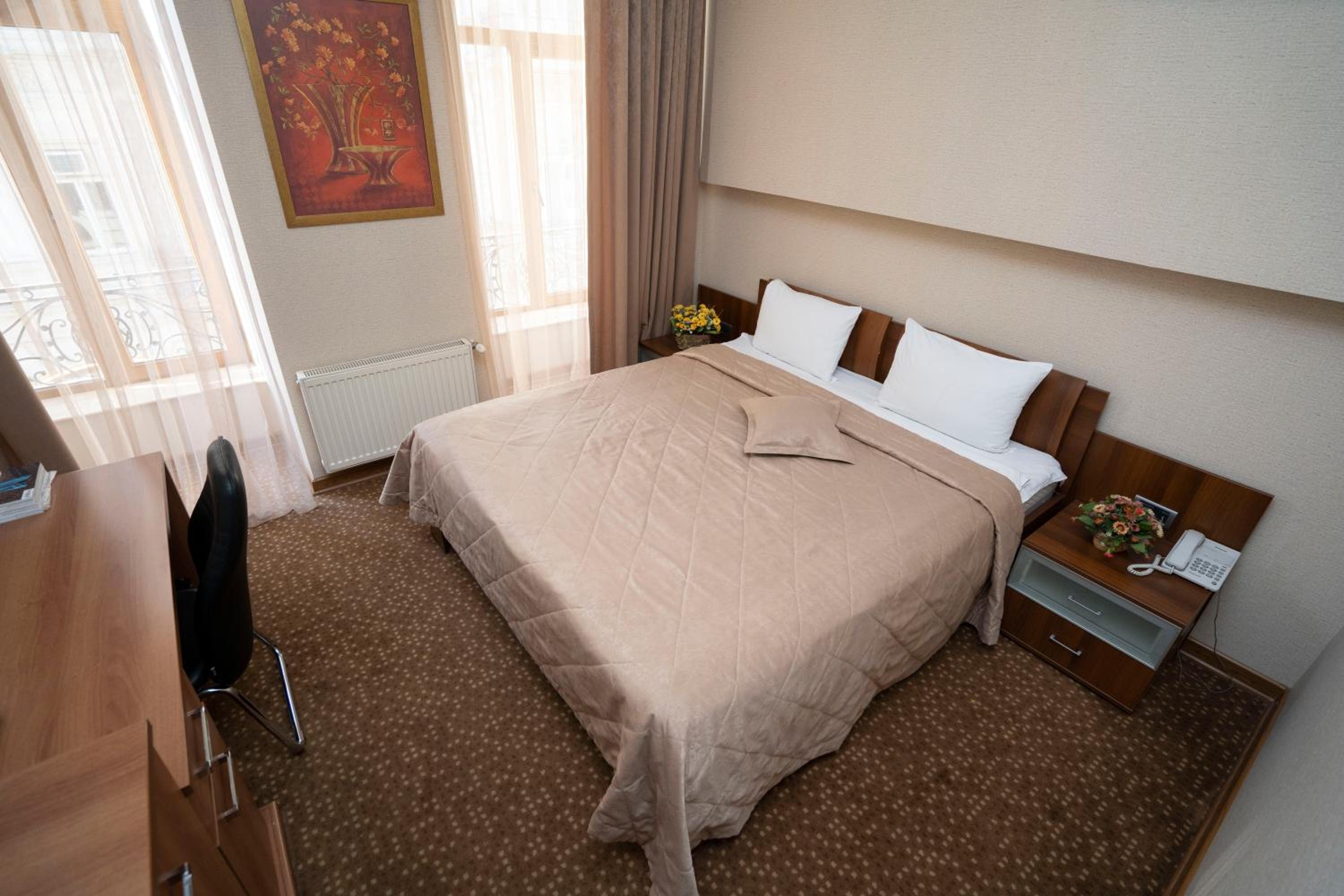 Standard Double Room - Photo 5