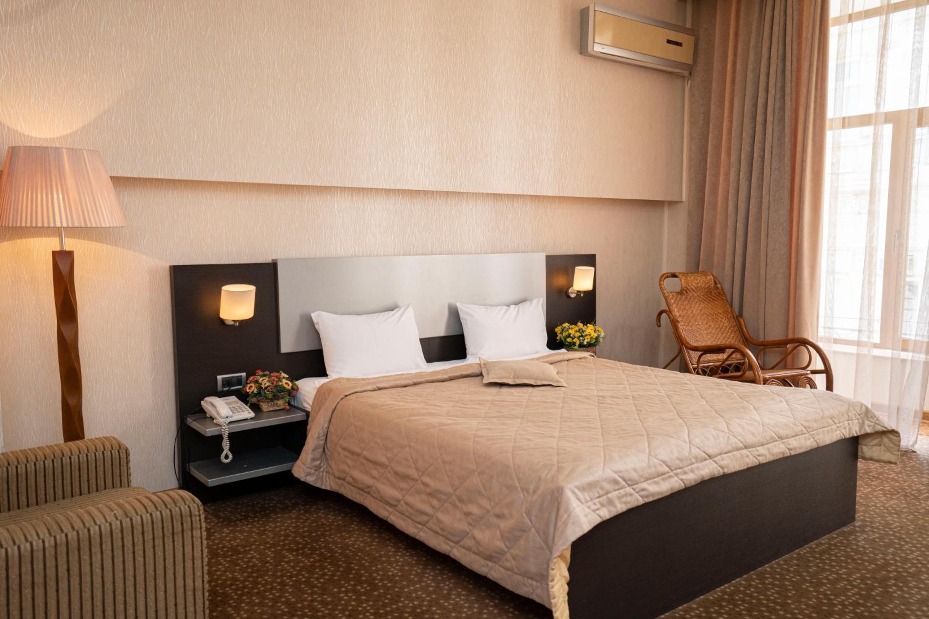 Junior Suite with Balcony photo 1