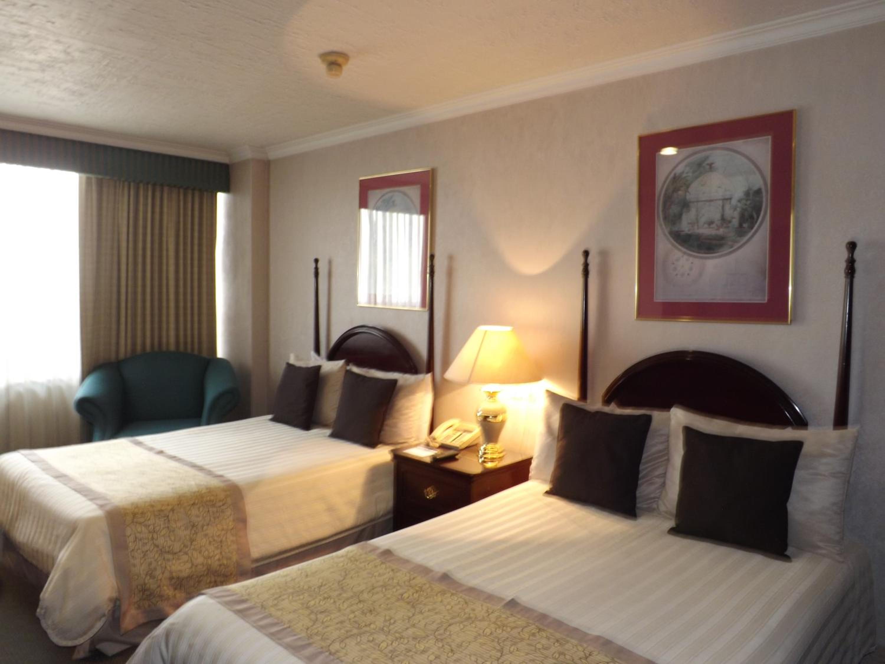 Deluxe Double Room with Two Double Beds photo 3