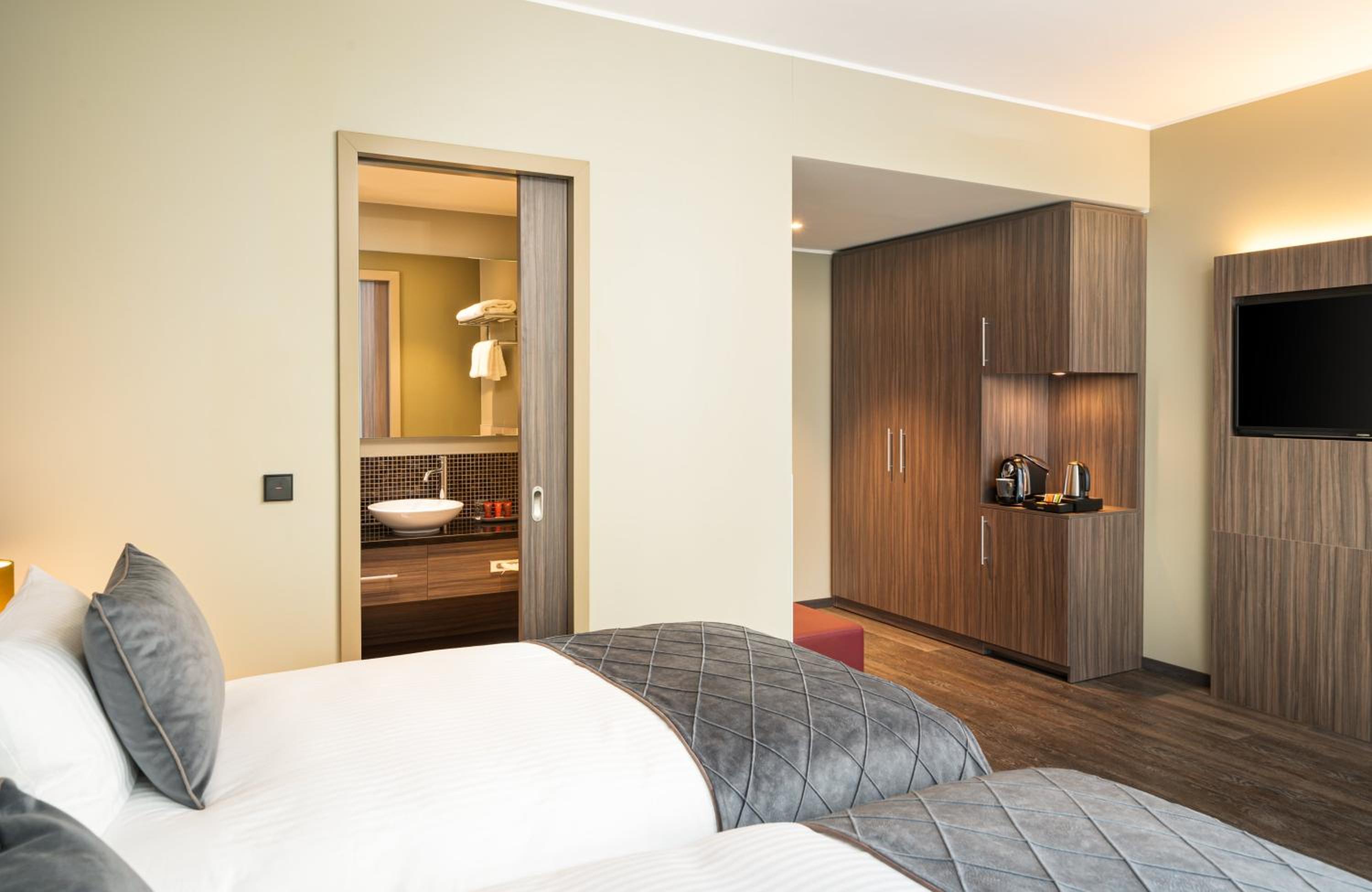 Superior Twin Room - Photo 5