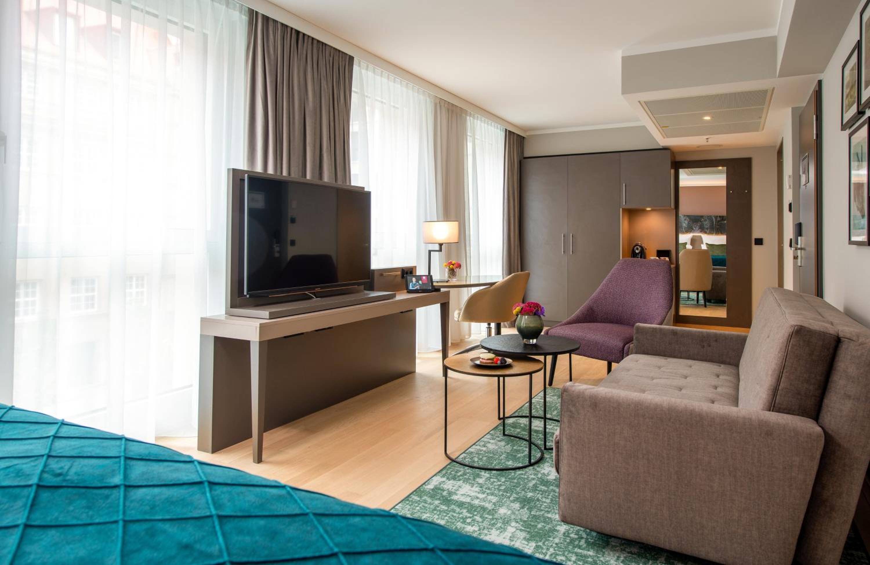 Deluxe Double or Twin Room - Photo 5