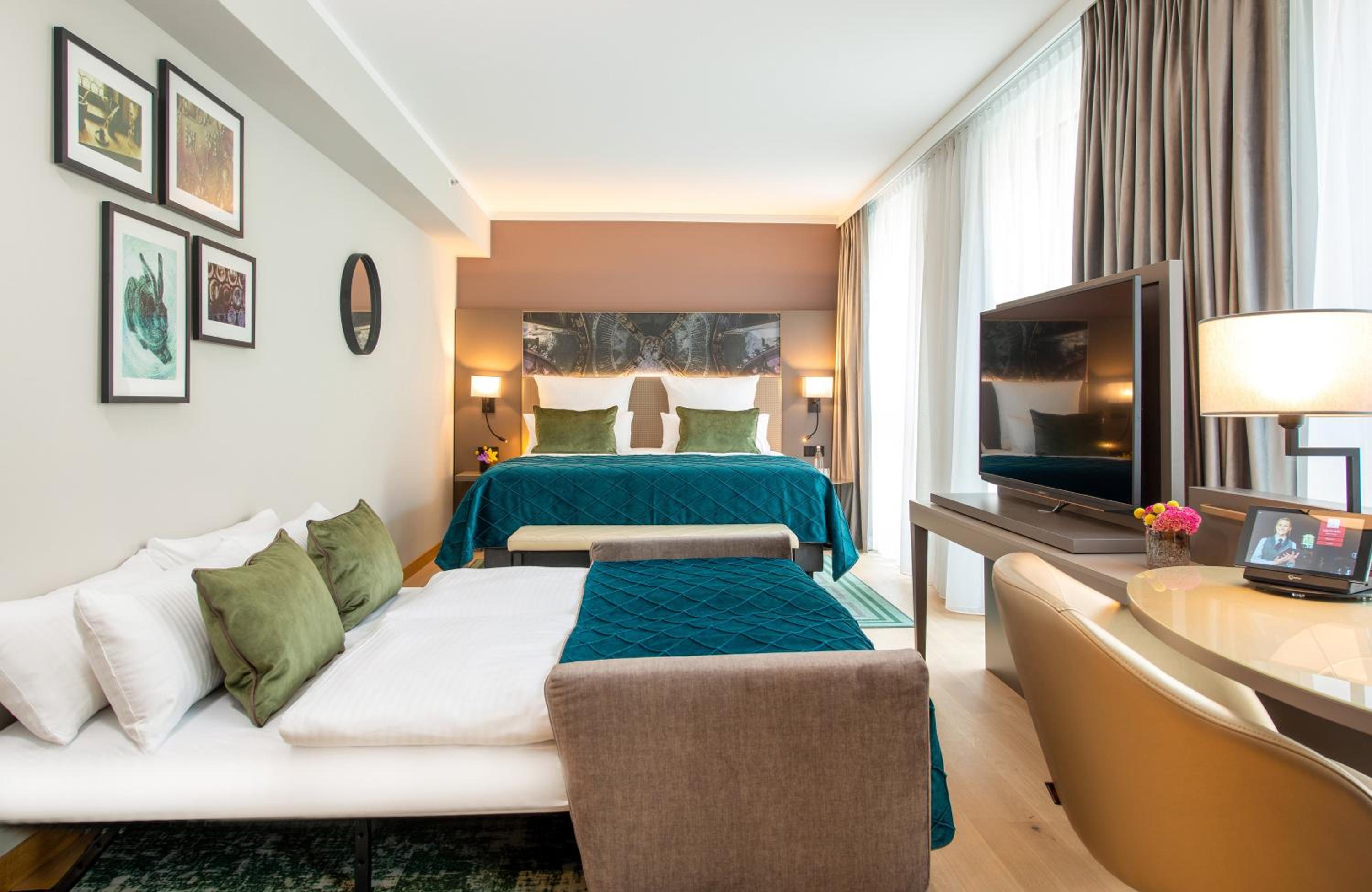 Deluxe Quadruple Room - Photo 2