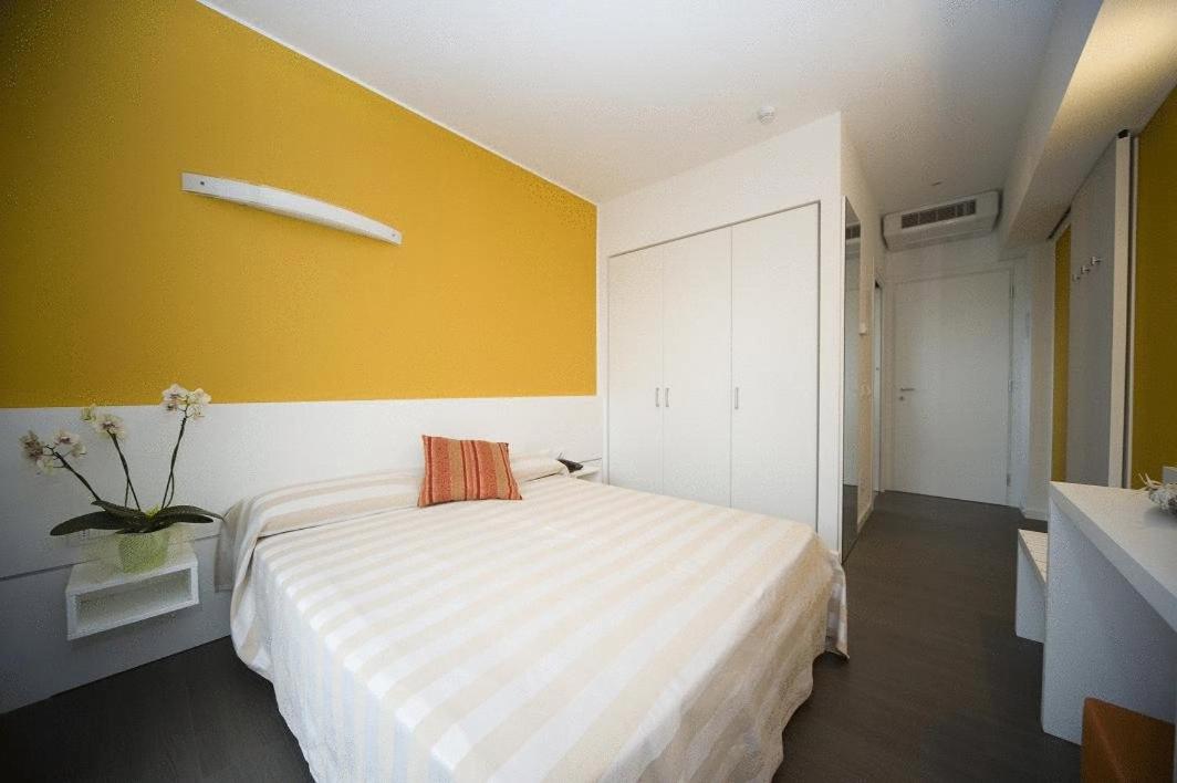 Superior Double Room with Balcony - Photo 7