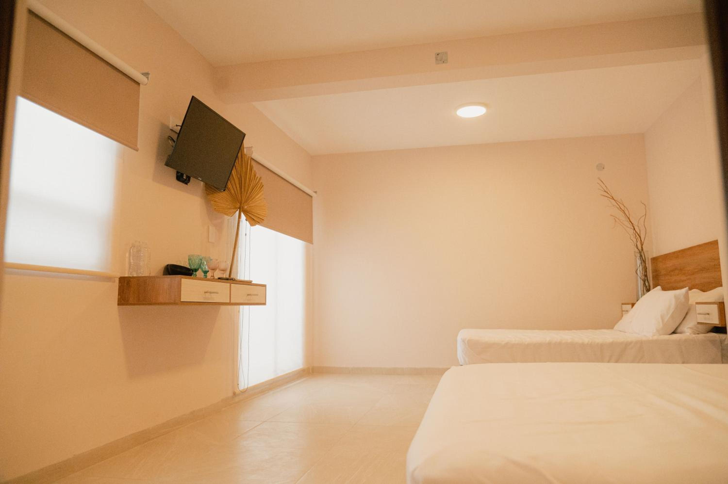 Twin Room with City View - Photo 42
